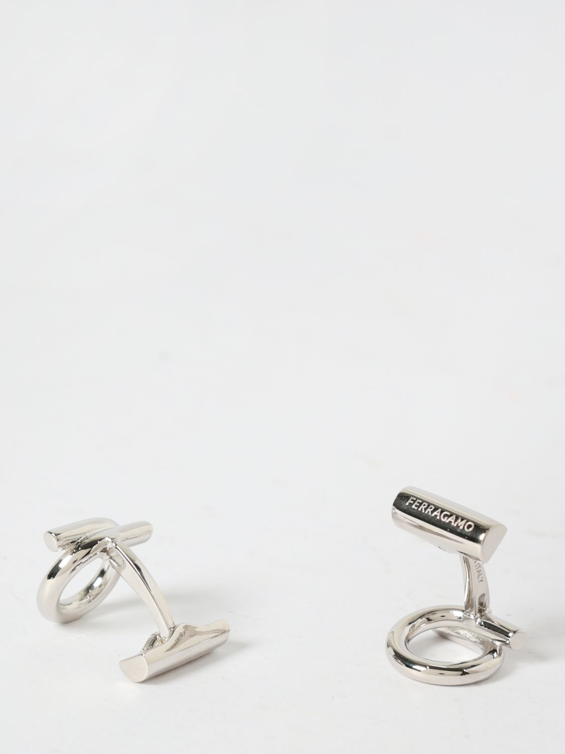 [Ferragamo] Brooch SS26 770381 780311 001