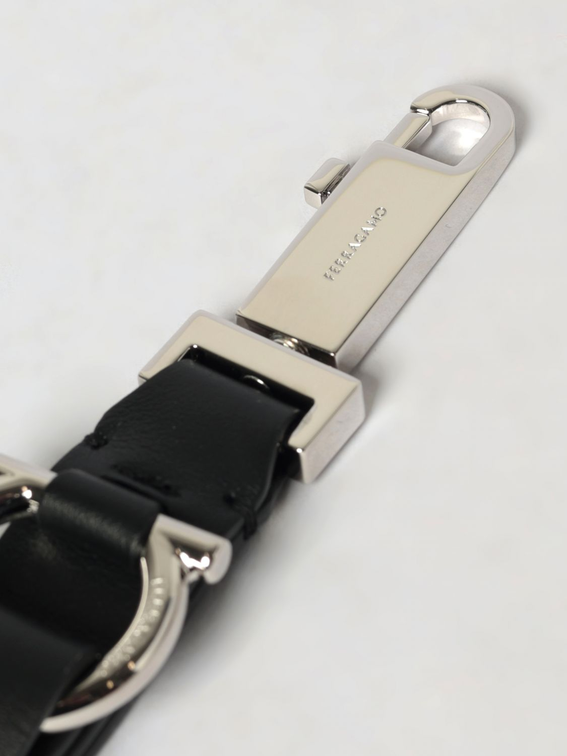 [Ferragamo] Keyring SS26 661758 791141 001