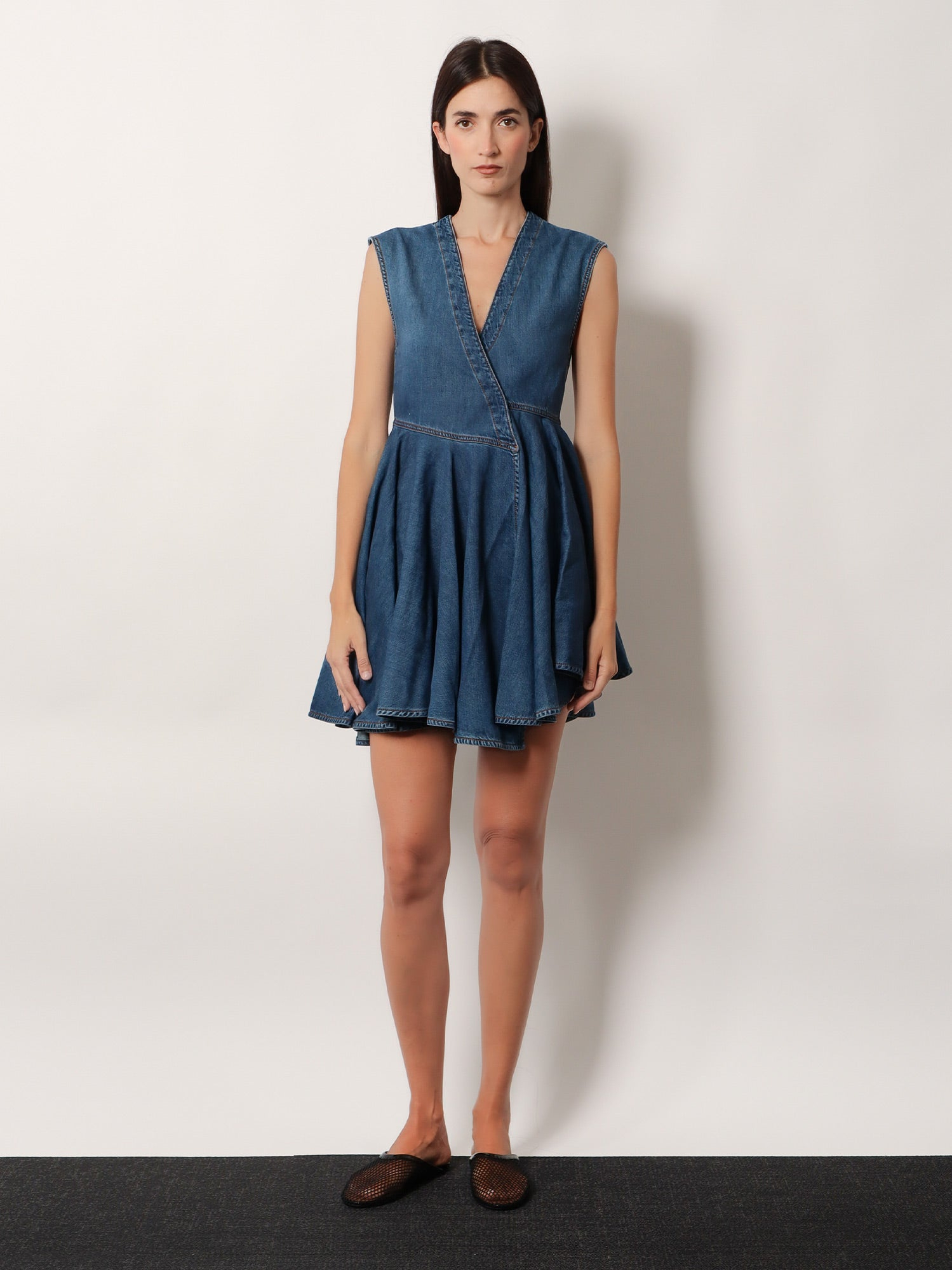 [Alaia] Sleeveless dress SS26 AA9R2682D004B505