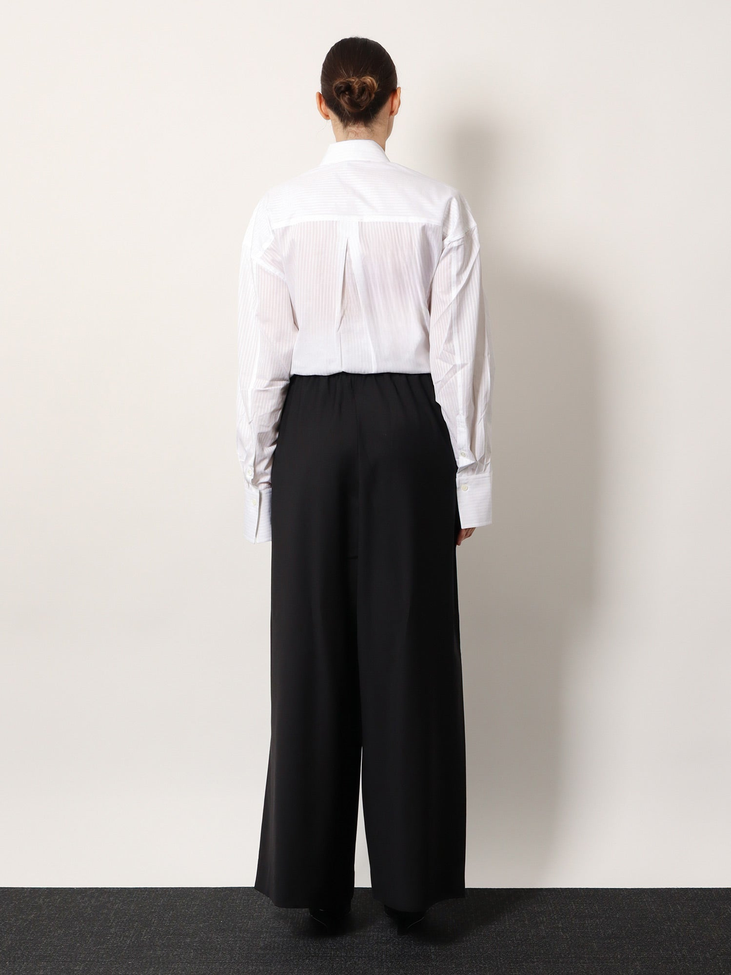 [TOTEME] Trousers SS26 261WRB0343FB0552001