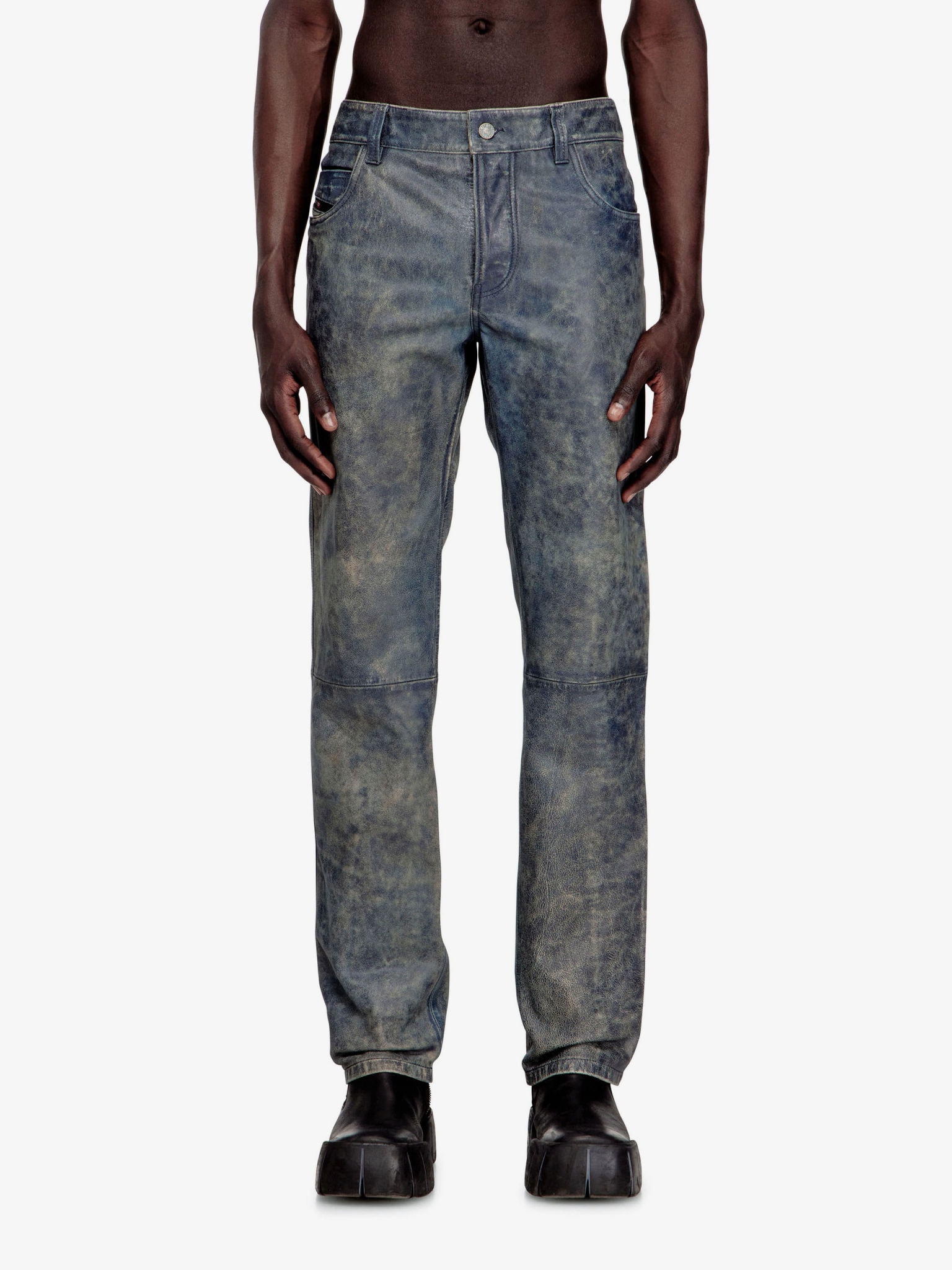 [Diesel] Trousers SS26 A218560QMBW81E
