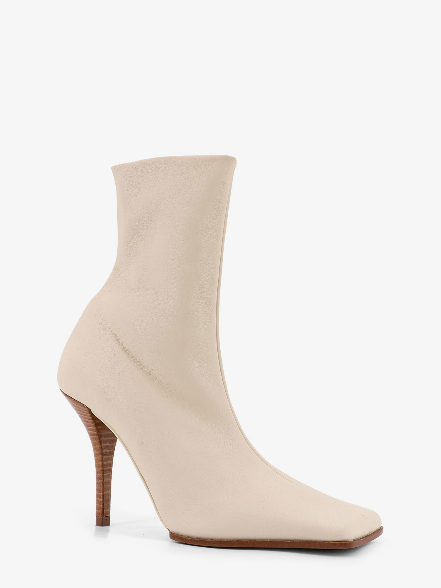 [Alaia] Boots SS26 AA3O2018I106055