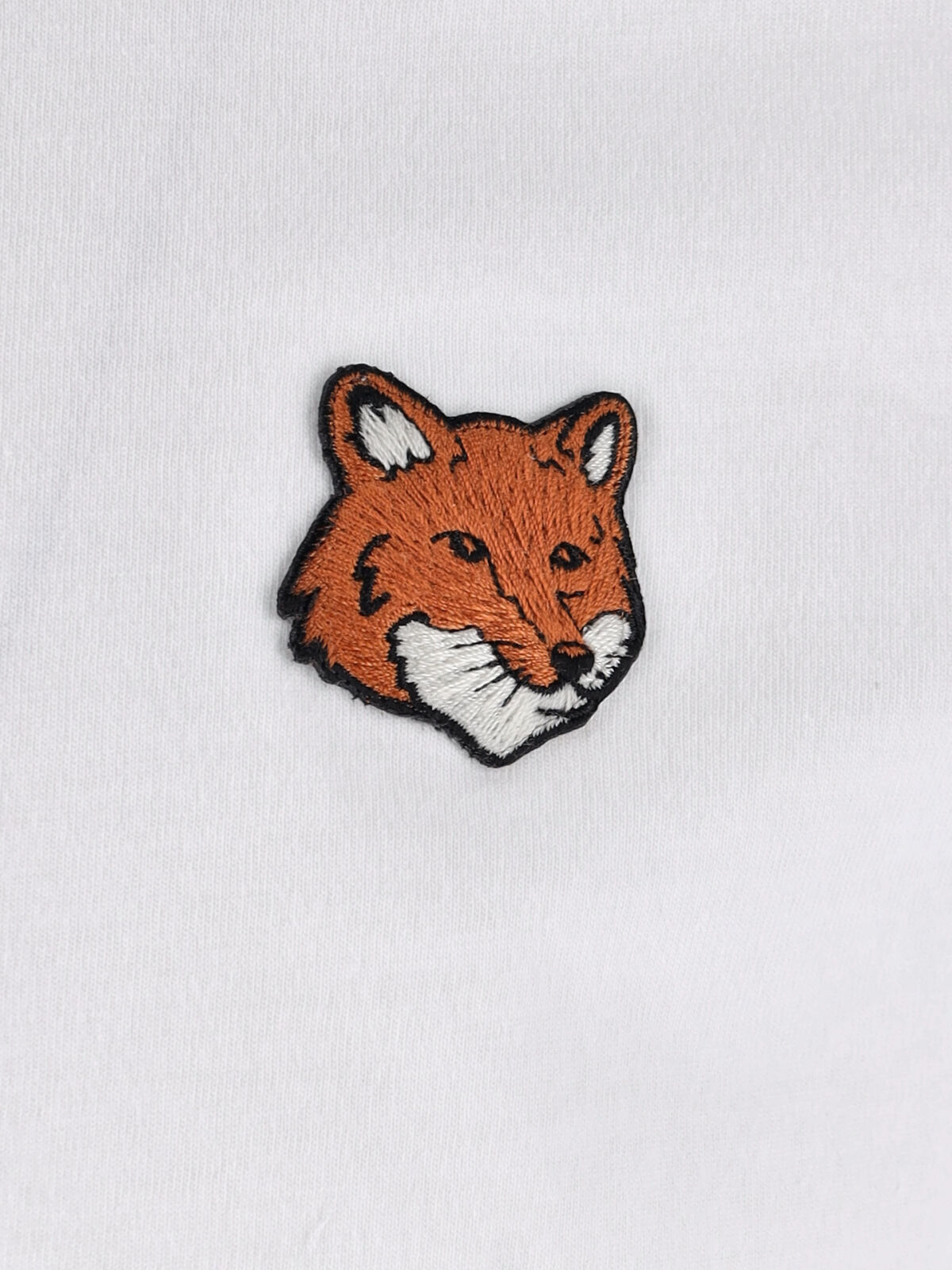 [MAISON KITSUNE] T-shirts Short Sleeve SS26 PM00107KJ7026P100