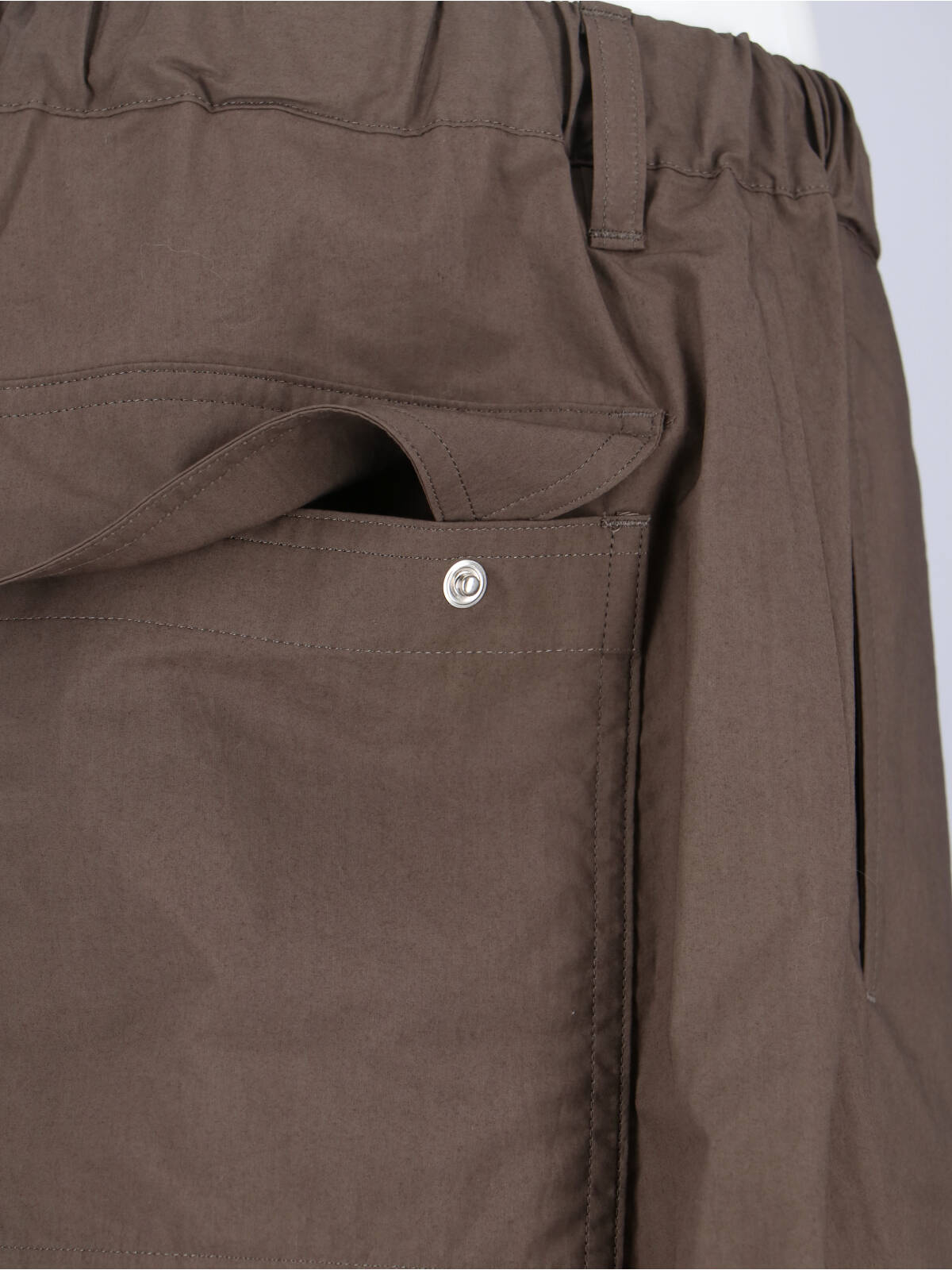 [Sacai] Trousers SS26 26 03923M550