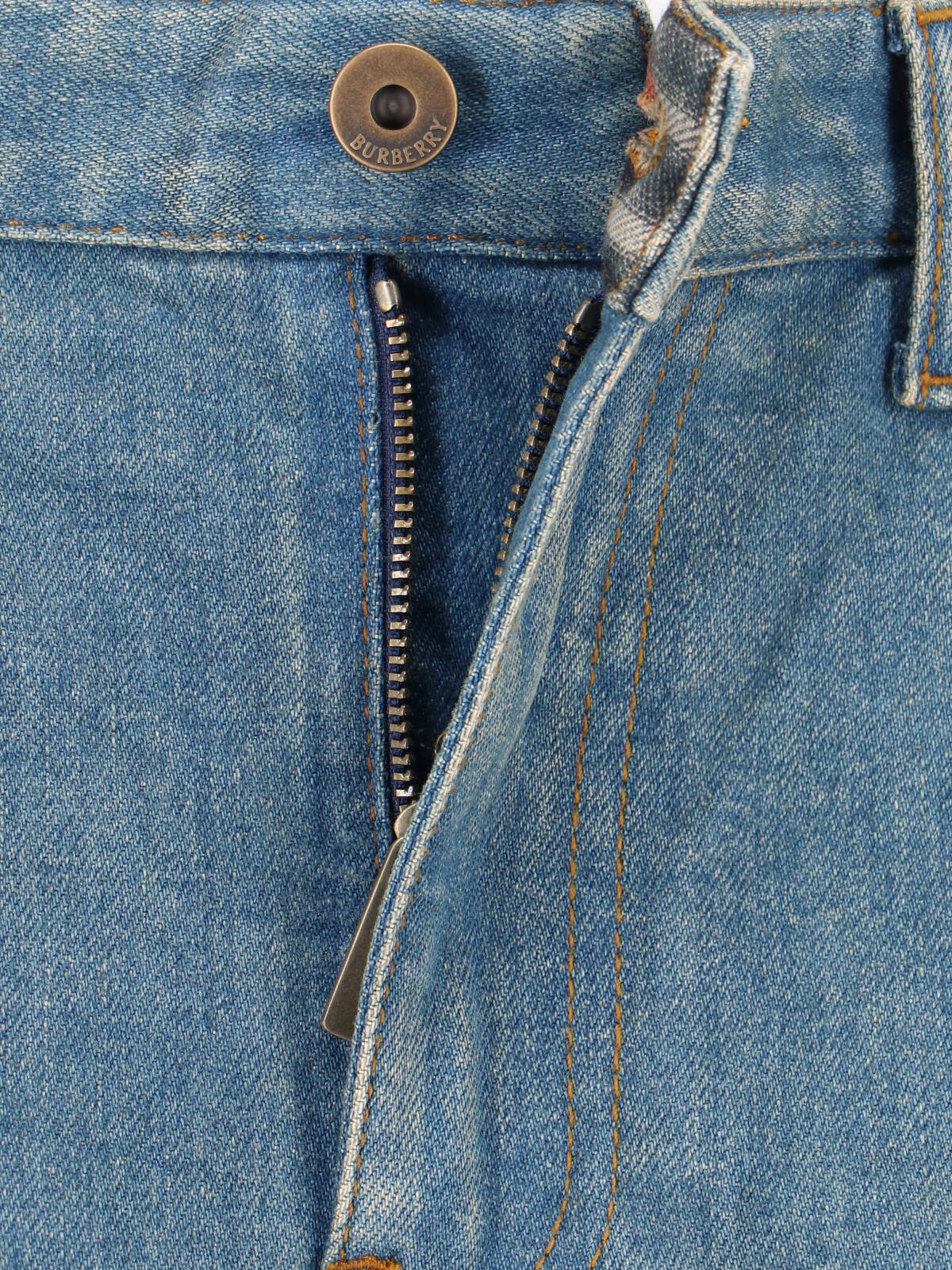 [Burberry] Jeans SS26 8118499A1322