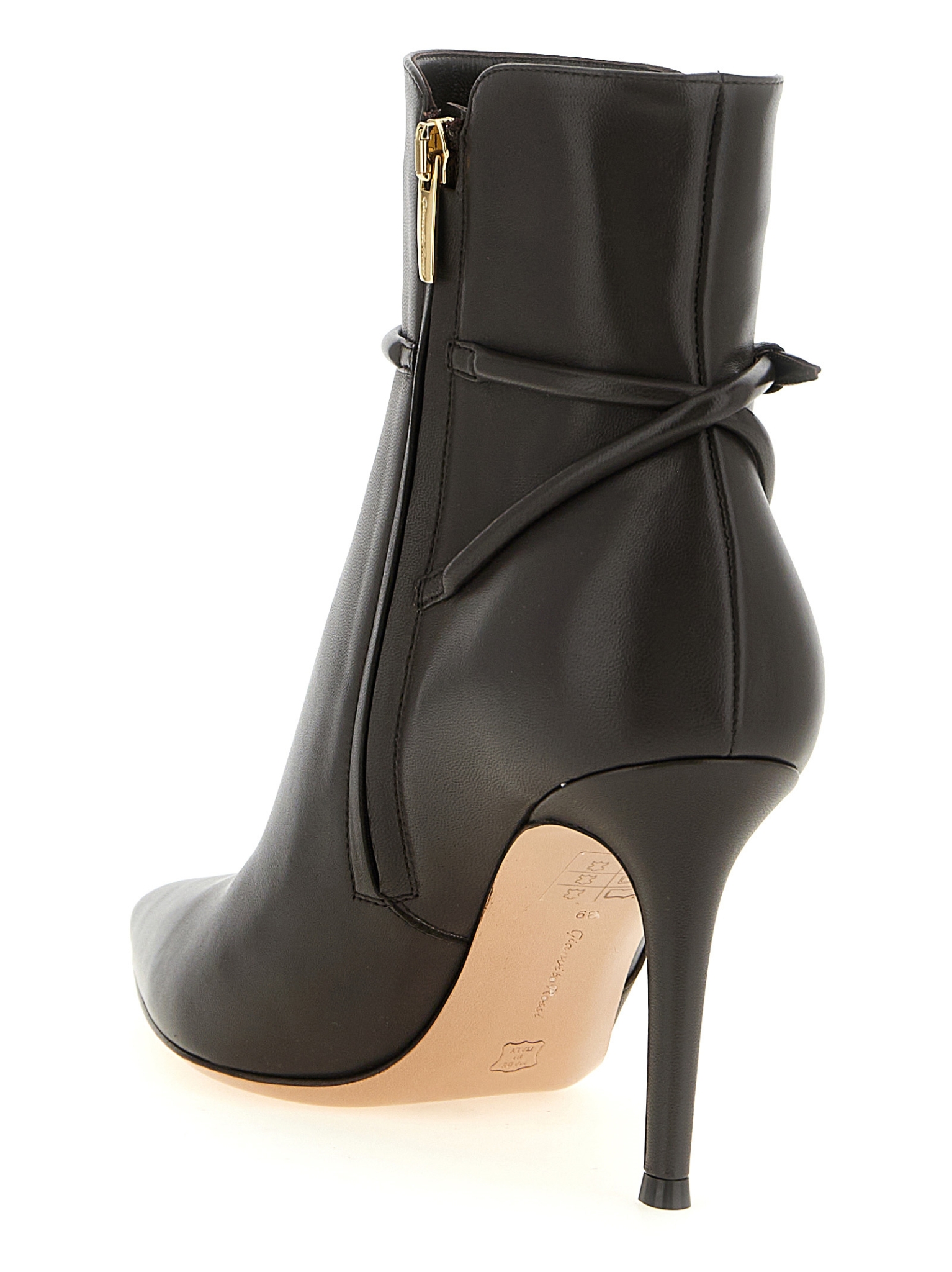 [Gianvito Rossi] Boots FW26 G7283385RICNAPMOKA