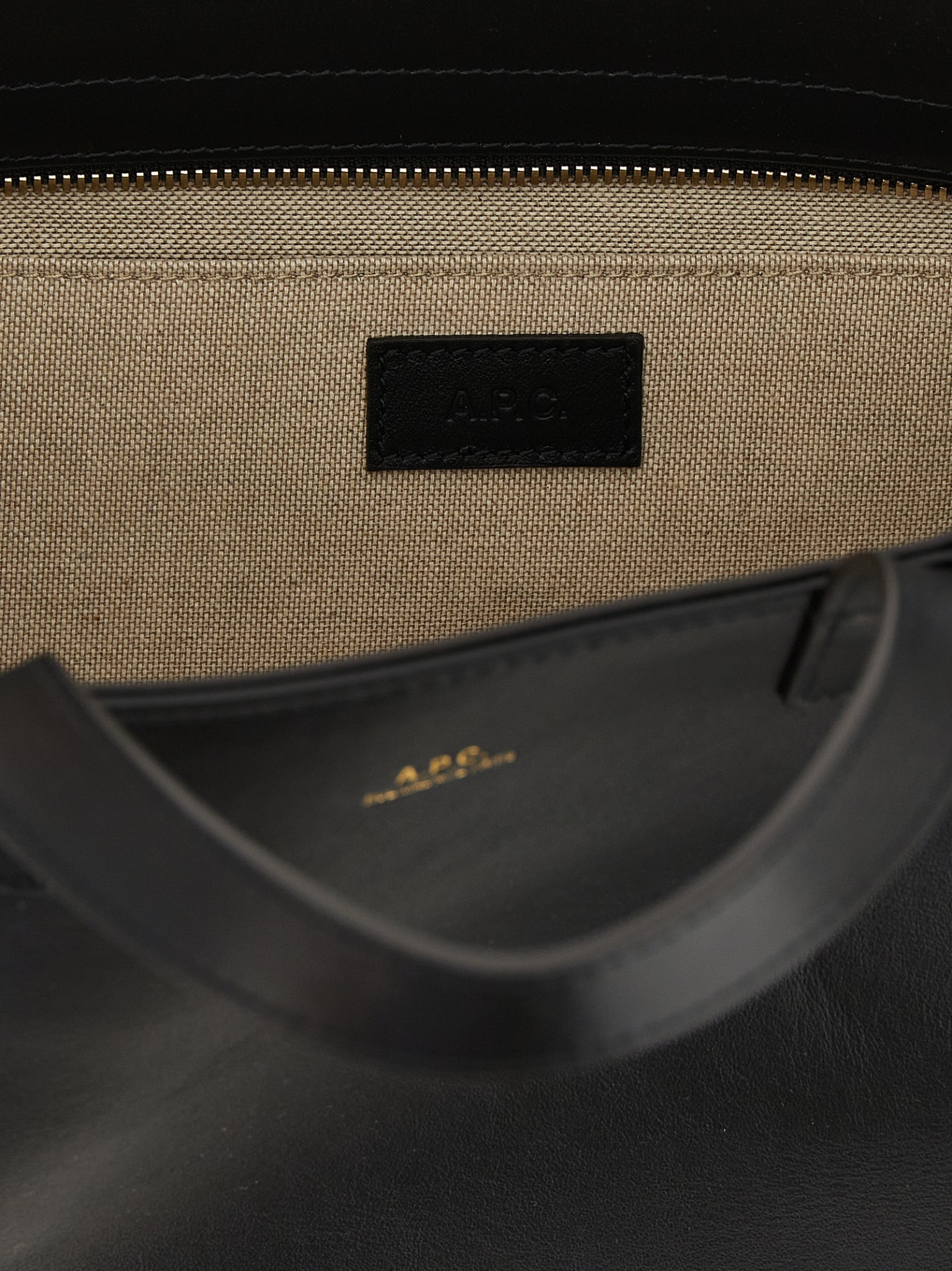 [A.P.C.] Tote bag FW26 PXCENF67073LZZ