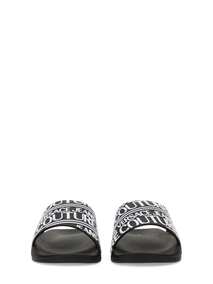 [VERSACE JEANS COUTURE] Slippers FW26 78YA3SQ1_71352899