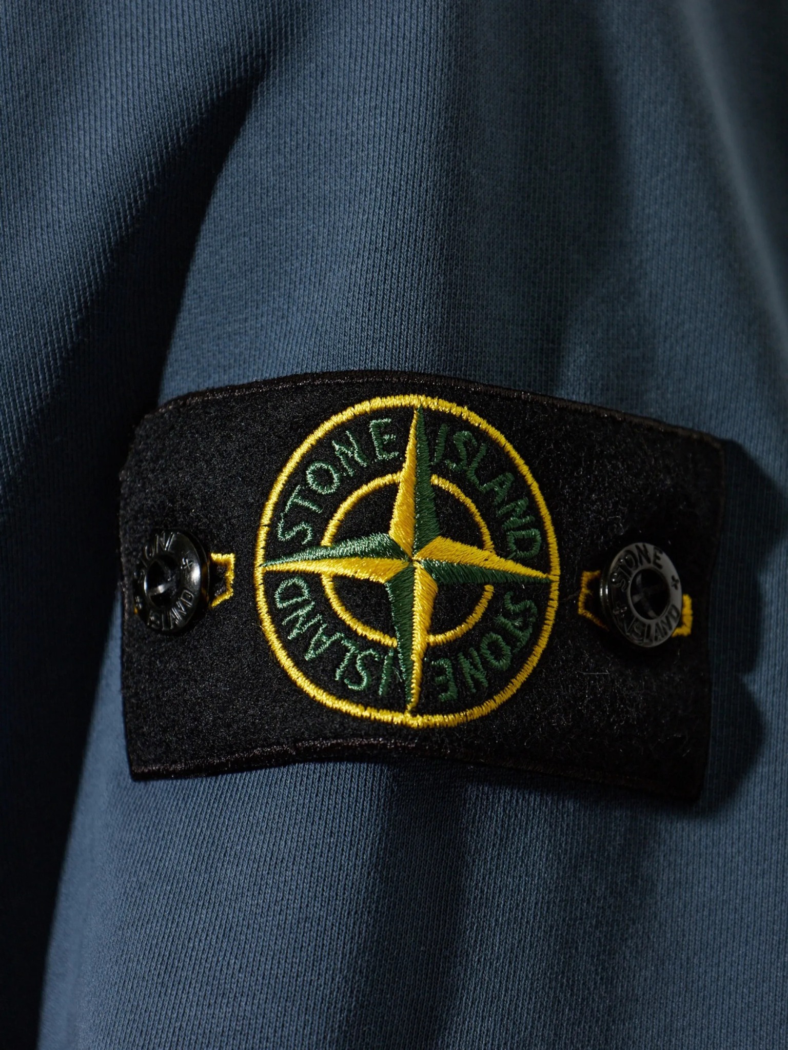 [Stone Island] Sweatshirt FW26 L2S156100008S0051V002E