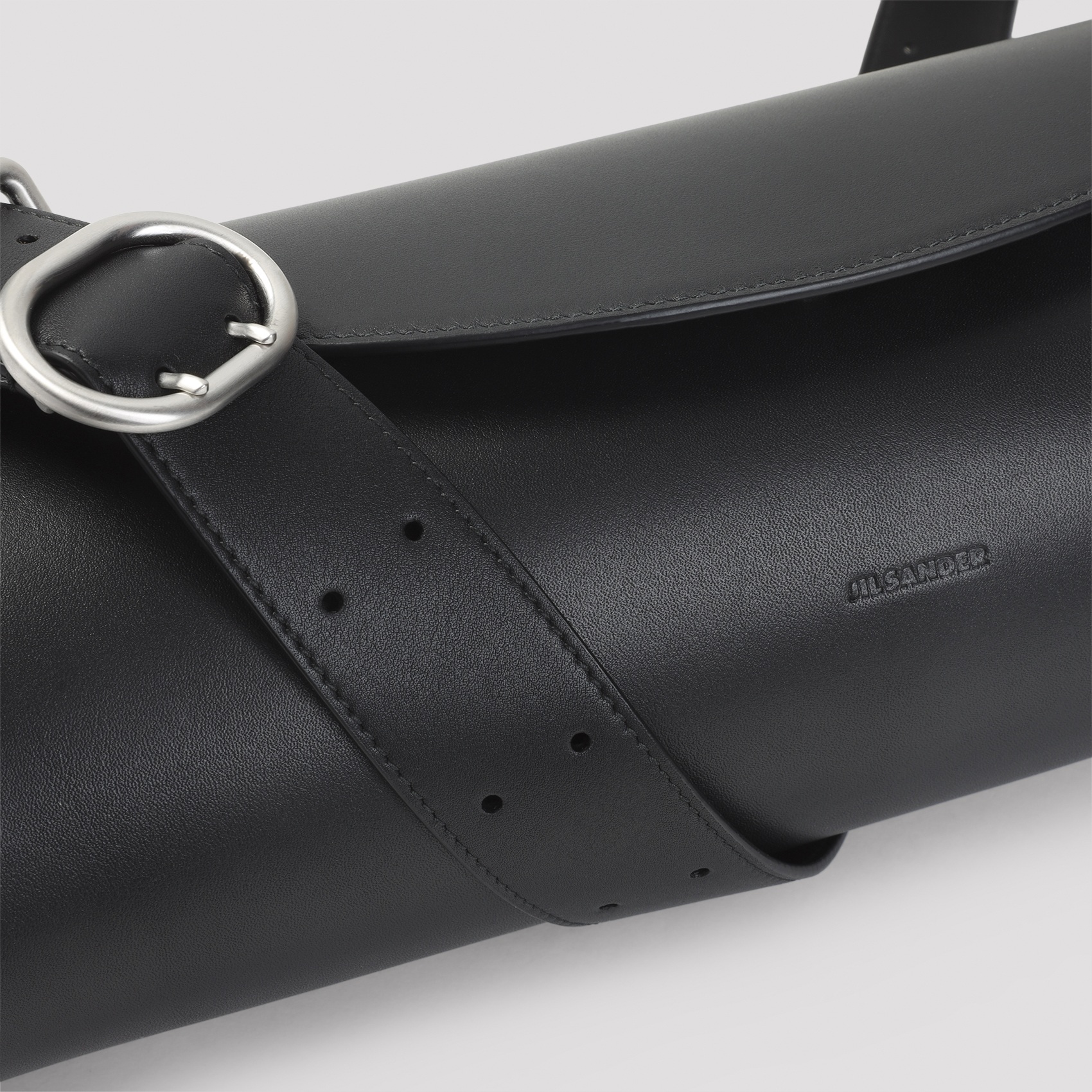 [Jil Sander] Shoulder bag FW26 J25WD0010.P5713