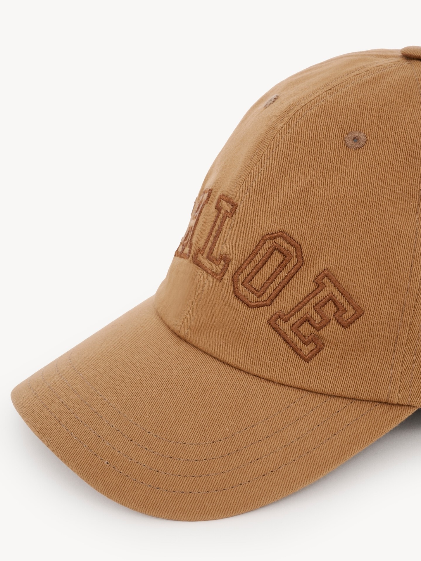 [Chloe] Cap FW26 CH26AHC04CTN28A