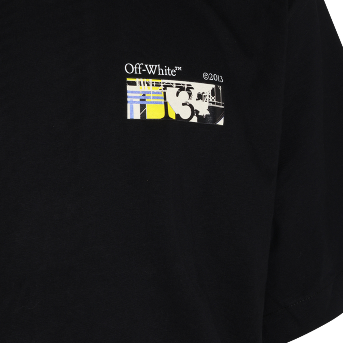 [Off-White] T-shirts Short Sleeve FW26 OMAA120F26JER00Z001
