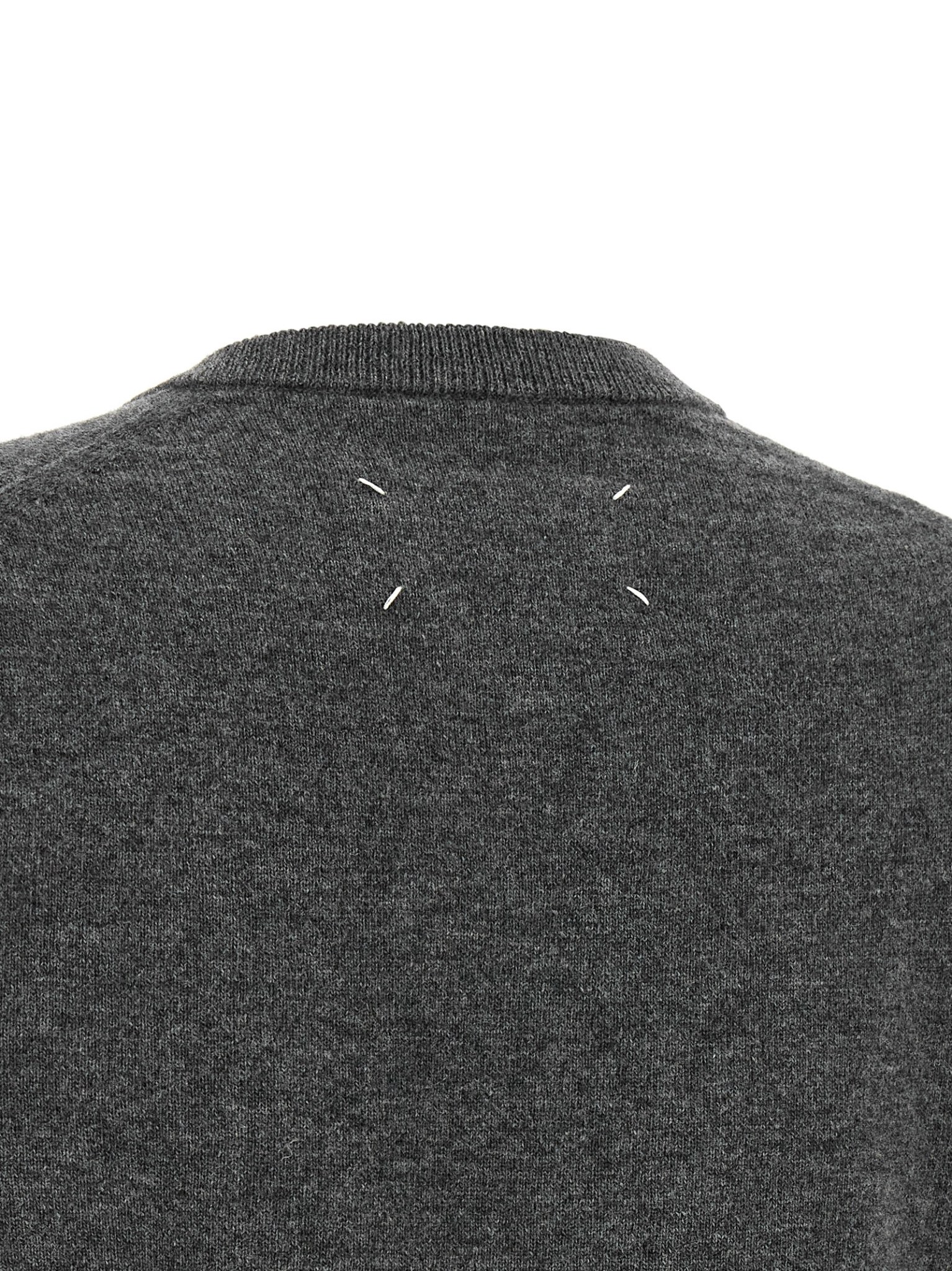 [Maison Margiela] Knitwear FW26 S51HL0055M13302859
