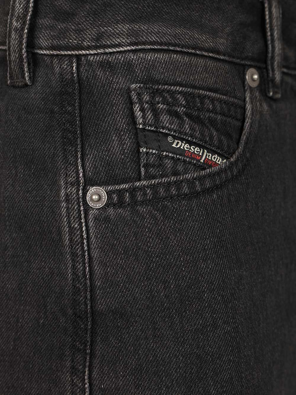 [Diesel] Mini skirt FW25 A17916068KE02