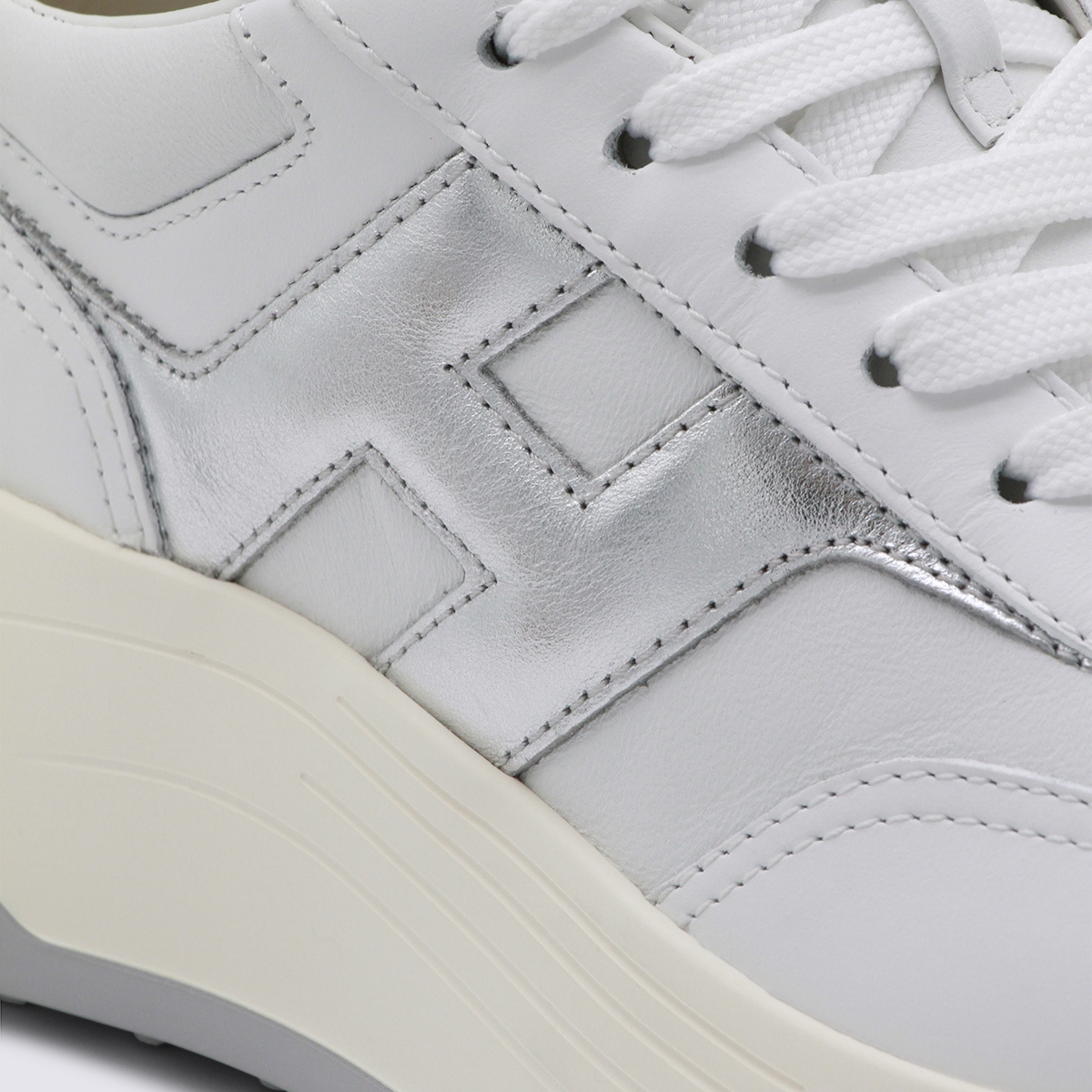 [Hogan] Sneakers FW26 HXW6690FR30U7I0351