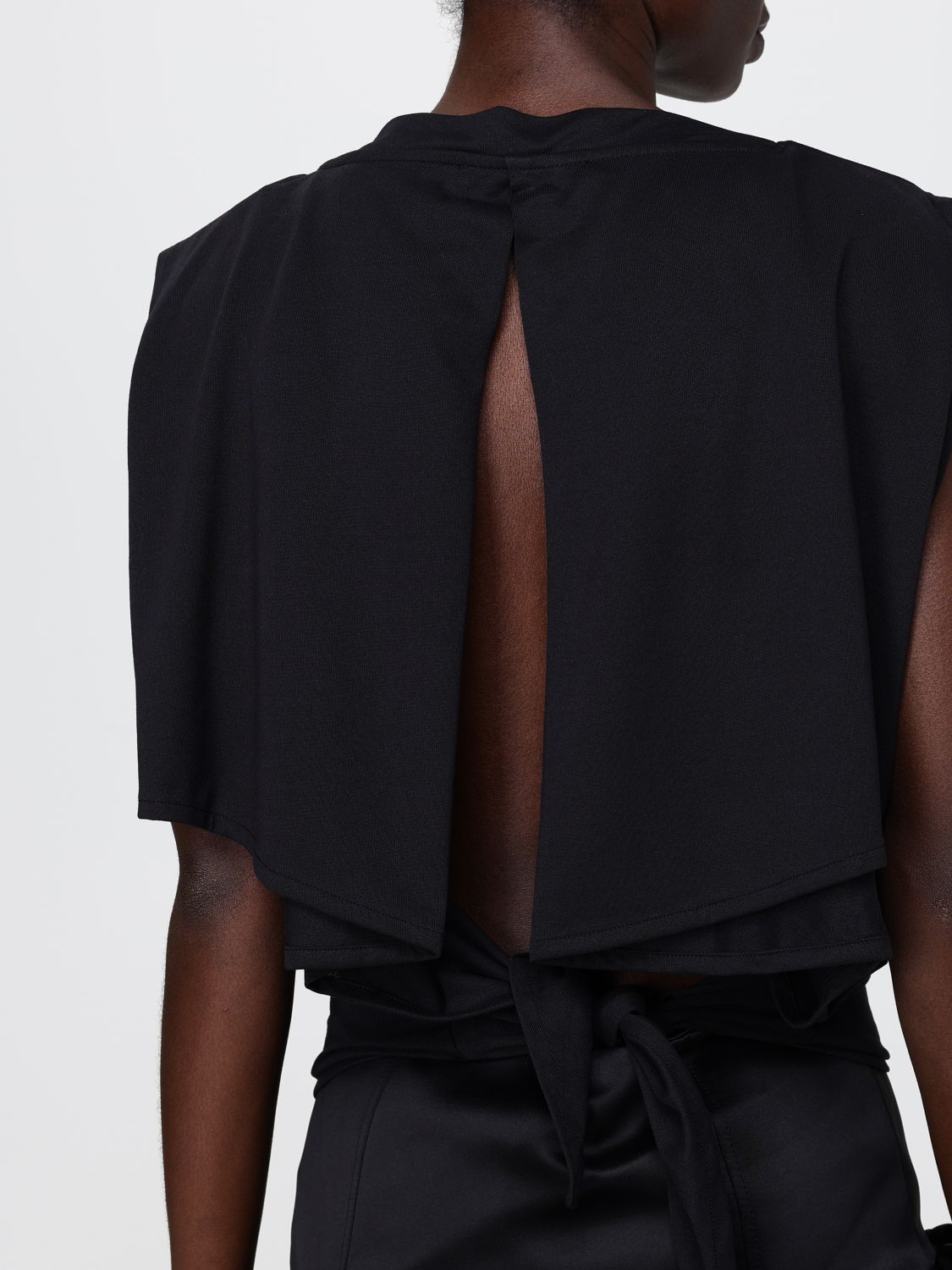 [JACQUEMUS] T-shirts Sleeveless SS26 TOW00910AJ00254 990