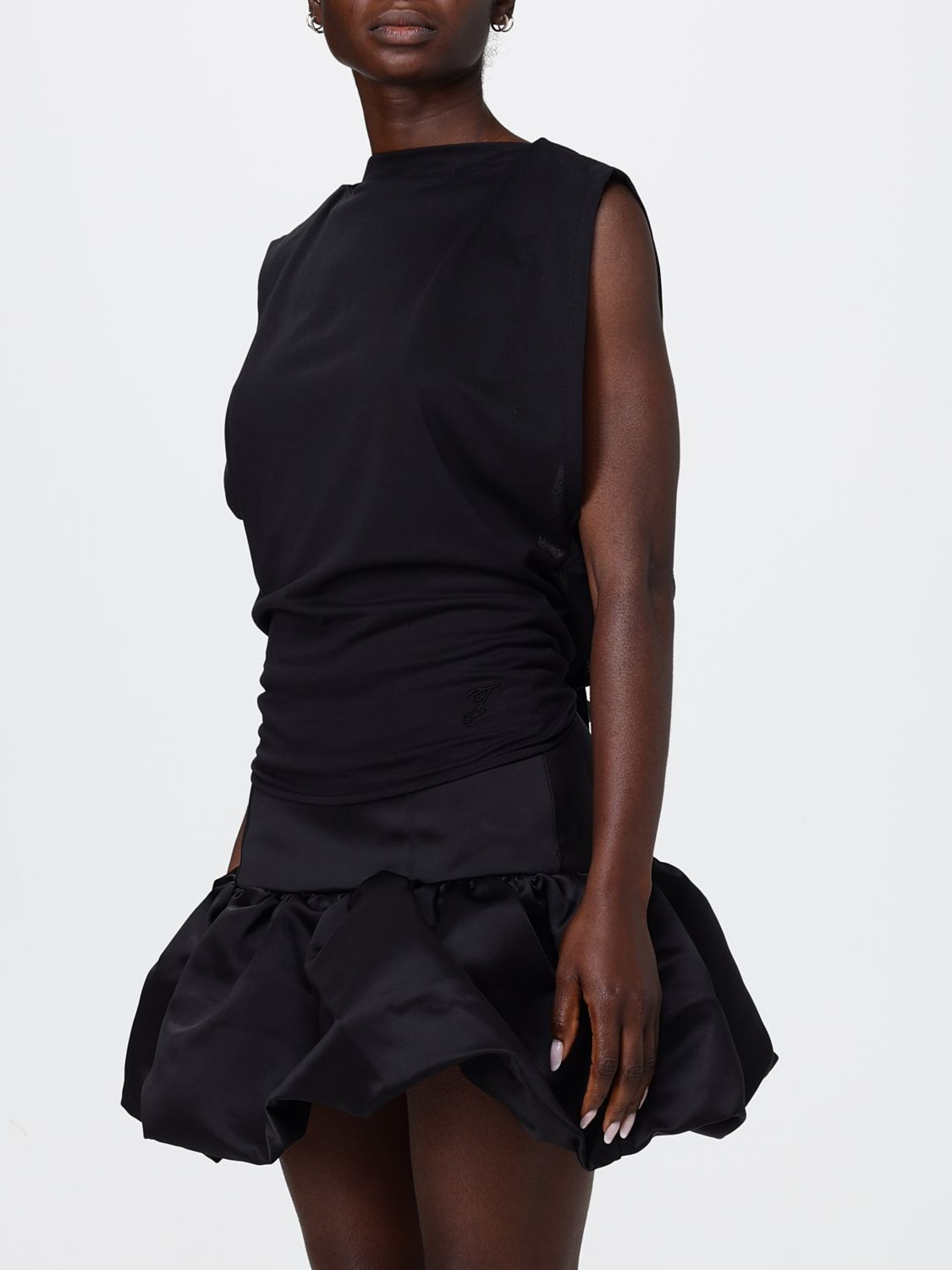 [JACQUEMUS] T-shirts Sleeveless SS26 TOW00910AJ00254 990