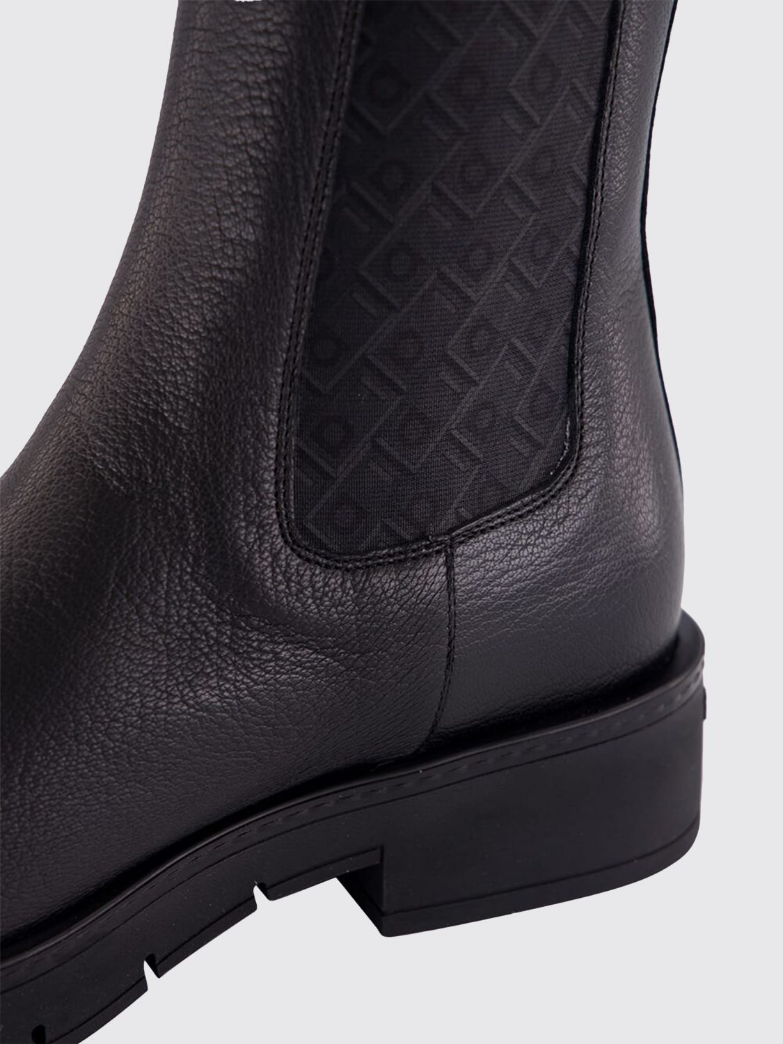 [Ferragamo] Boots SS26 01J253 779830 001