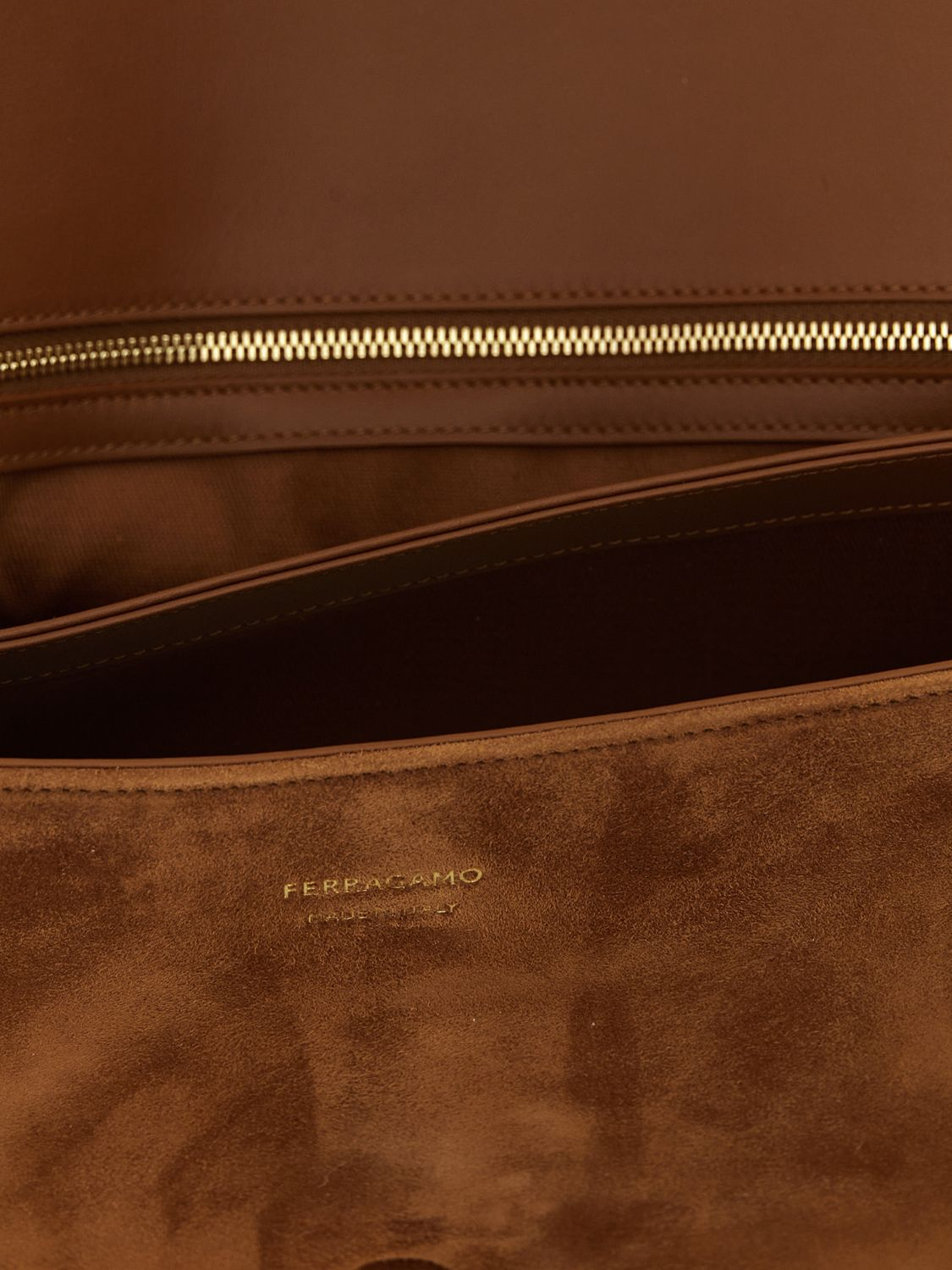 [Ferragamo] Shoulder bag SS26 791187 NATURALERST