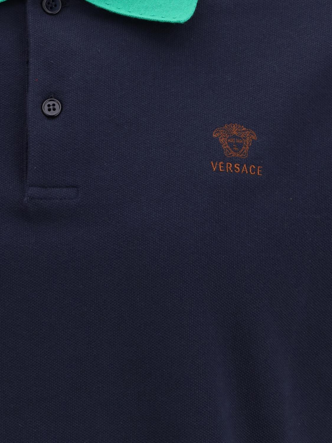 [Versace] T-shirts Short Sleeve SS26 10240311A17681 2U3I0