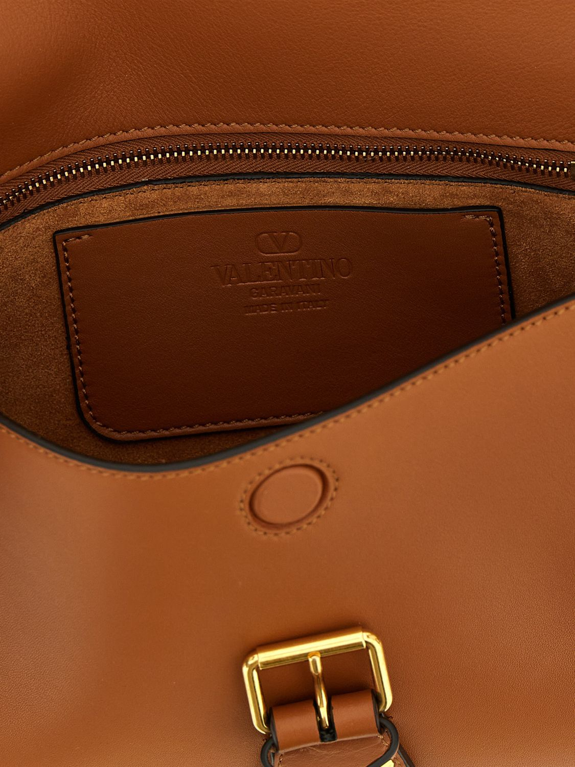 [Valentino Garavani] Cross body bag SS26 W2B0T06FEF WU1