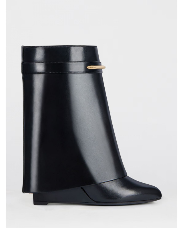 [Givenchy] Boots SS26 BE605LE1J7 001