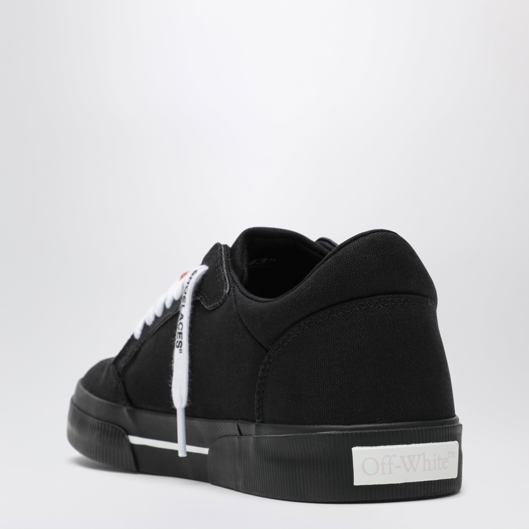 [Off-White] Sneakers FW26 OMIA293C99FAB003