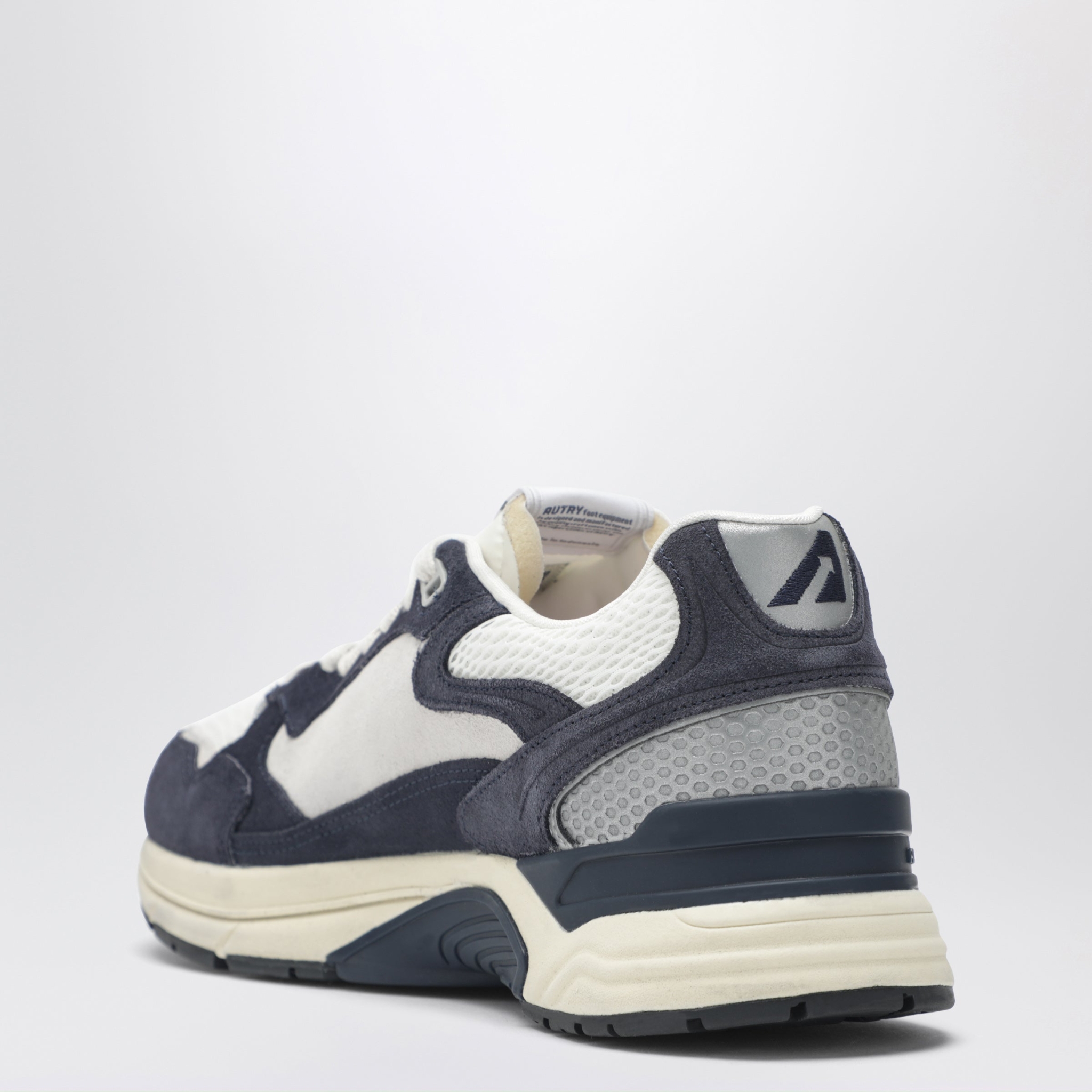 [AUTRY] Sneakers FW26 HYLMSA06
