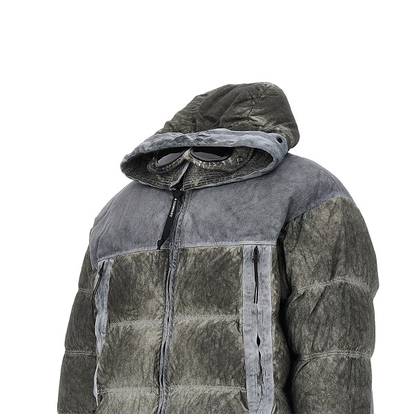 [C.P.COMPANY] Down Jacket FW26 21CMOW115A006369SR90-R90