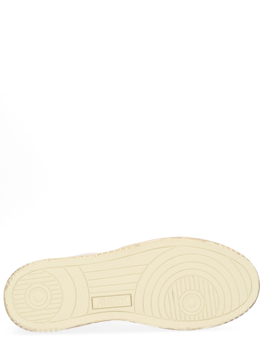 [AUTRY] Sneakers FW25 AVLW_MT06