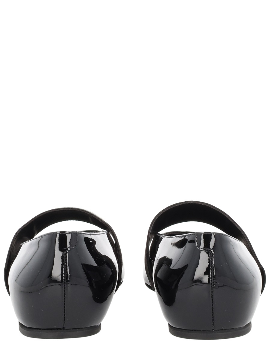 [Givenchy] Flat shoes FW25 BE5010E2FF_001