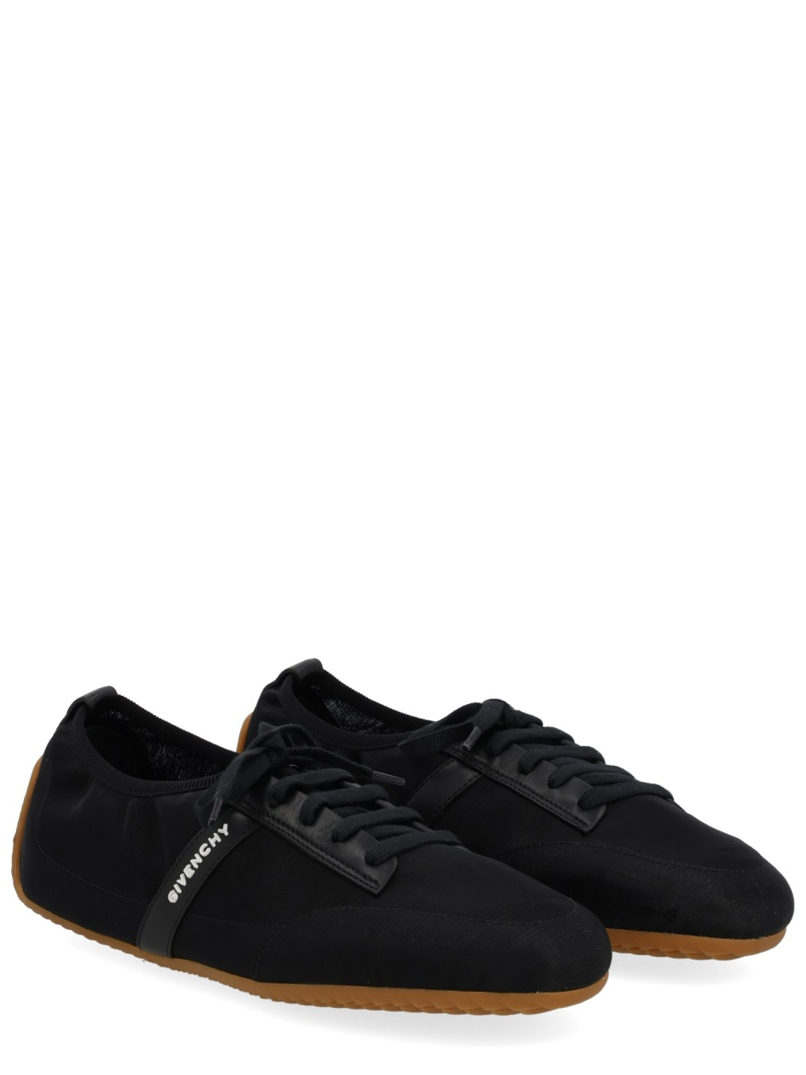 [Givenchy] Sneakers FW25 BE004KE2F0_001