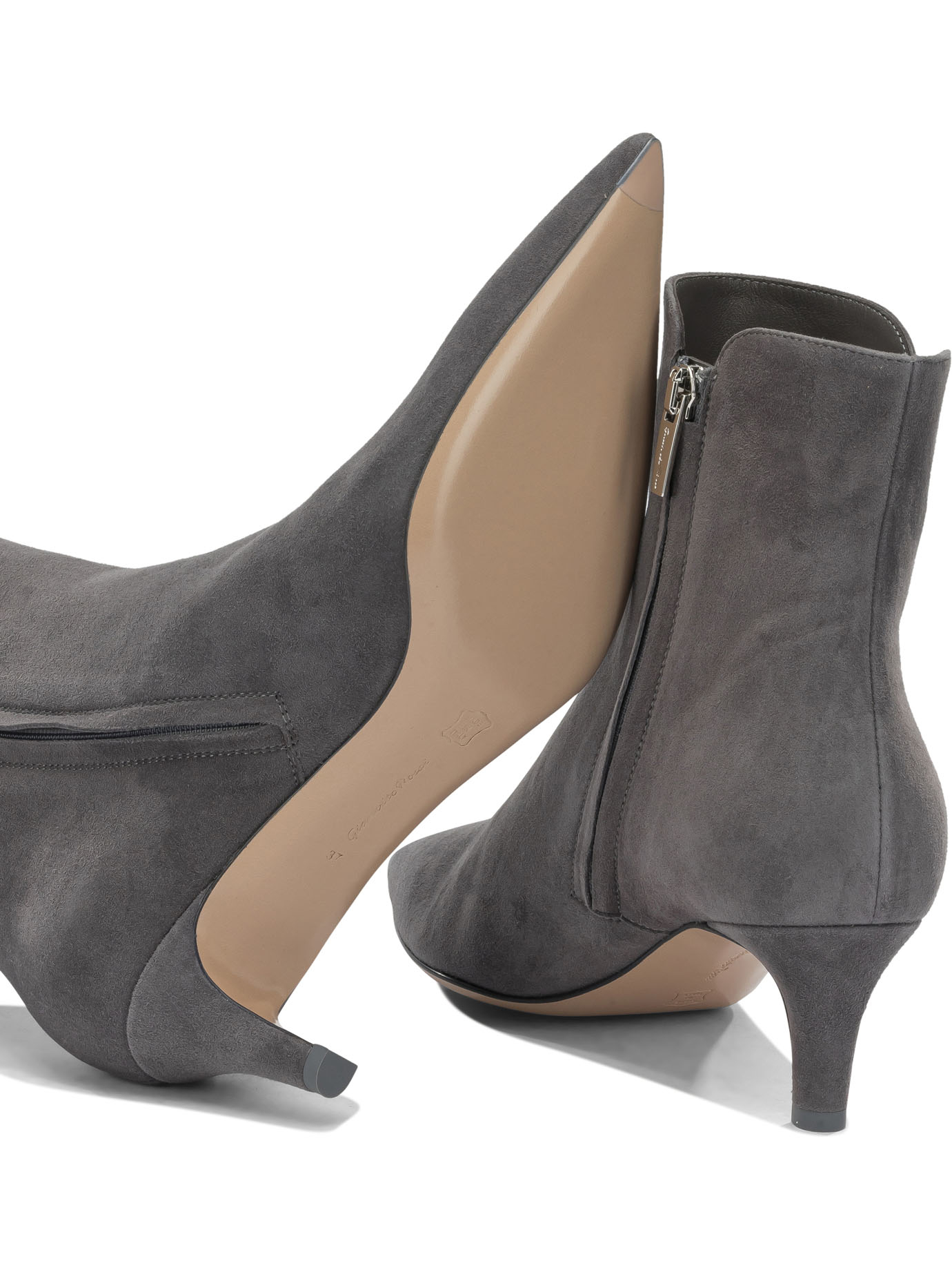 [Gianvito Rossi] Boots FW26 G7386855RICCASLAPI