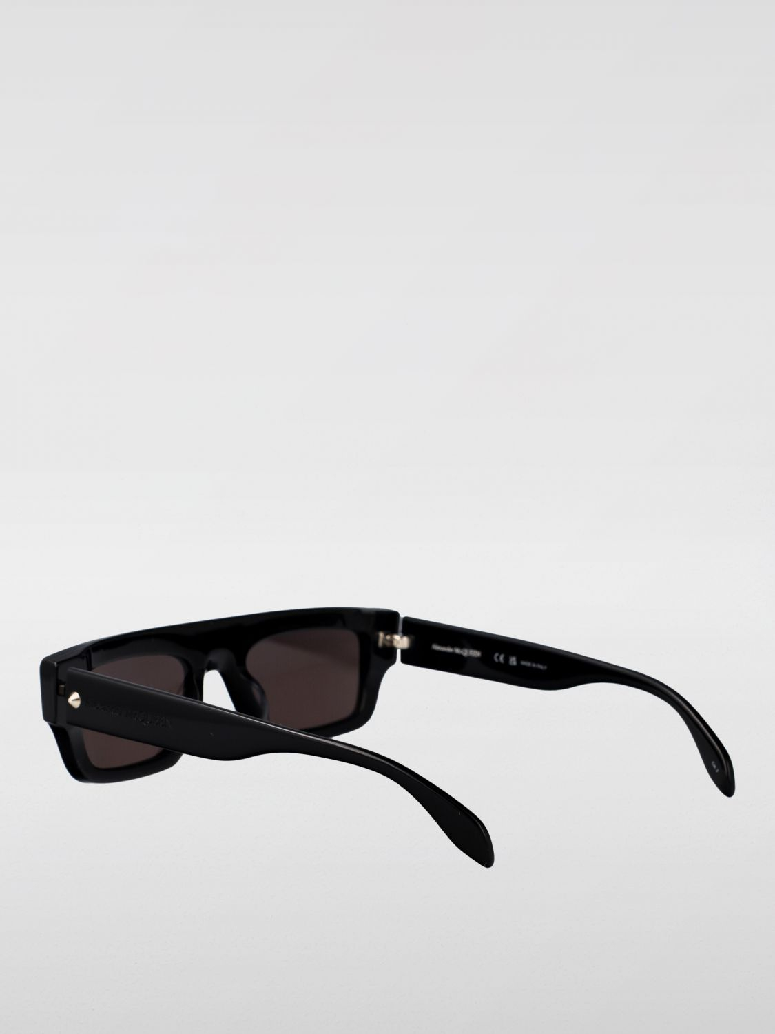 [McQueen] Sunglasses SS26 AM0427S 001