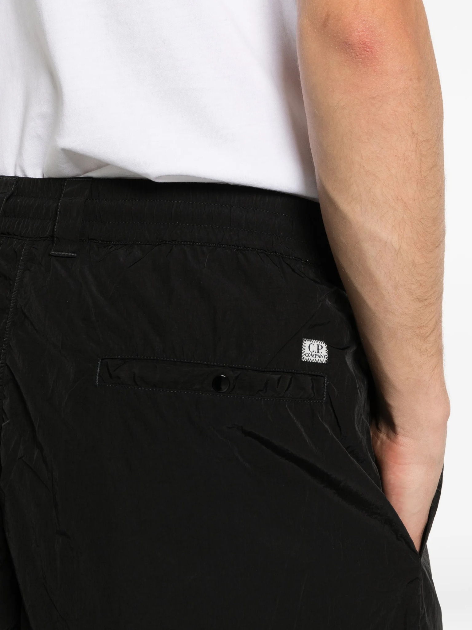 [C.P.COMPANY] Shorts SS26 20CMBE276A005904G