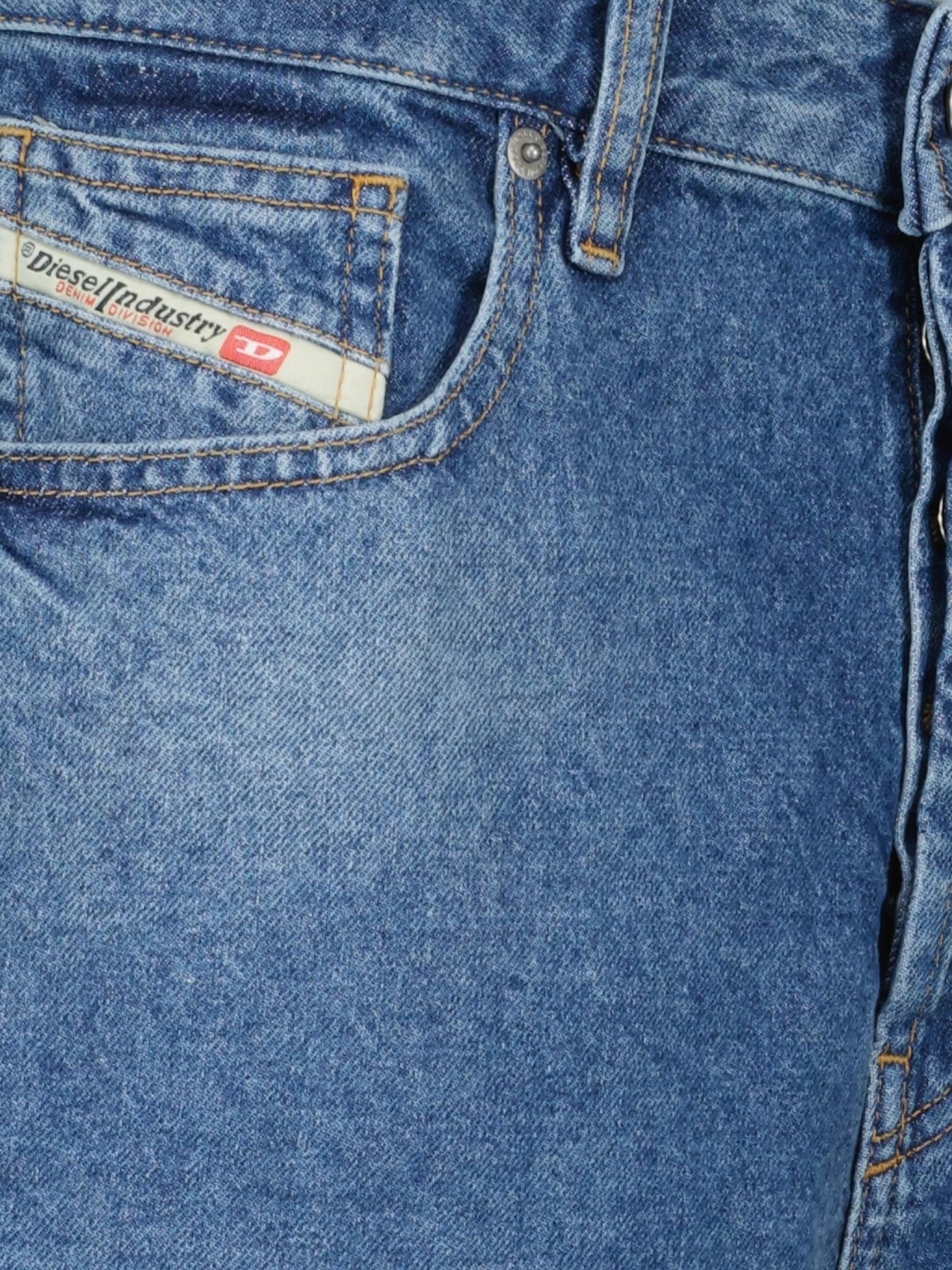 [Diesel] Jeans SS26 A140510ADBW