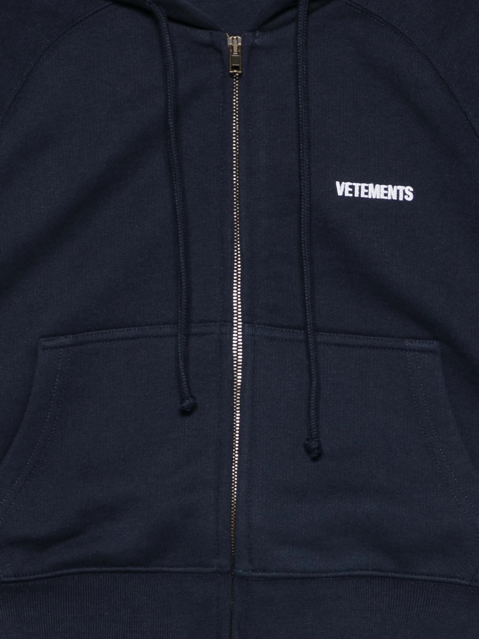 [Vetements] Sweatshirt SS26 WE76ZU497N