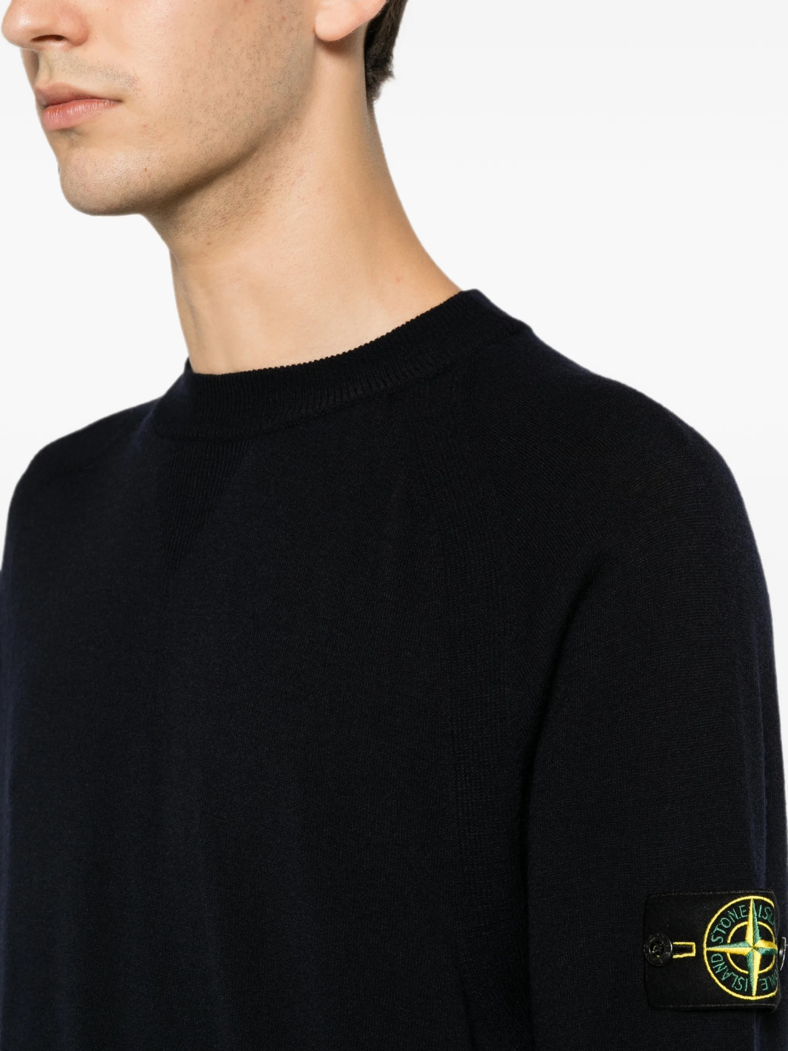 [Stone Island] Knitwear FW26 L2S155100007S00A1