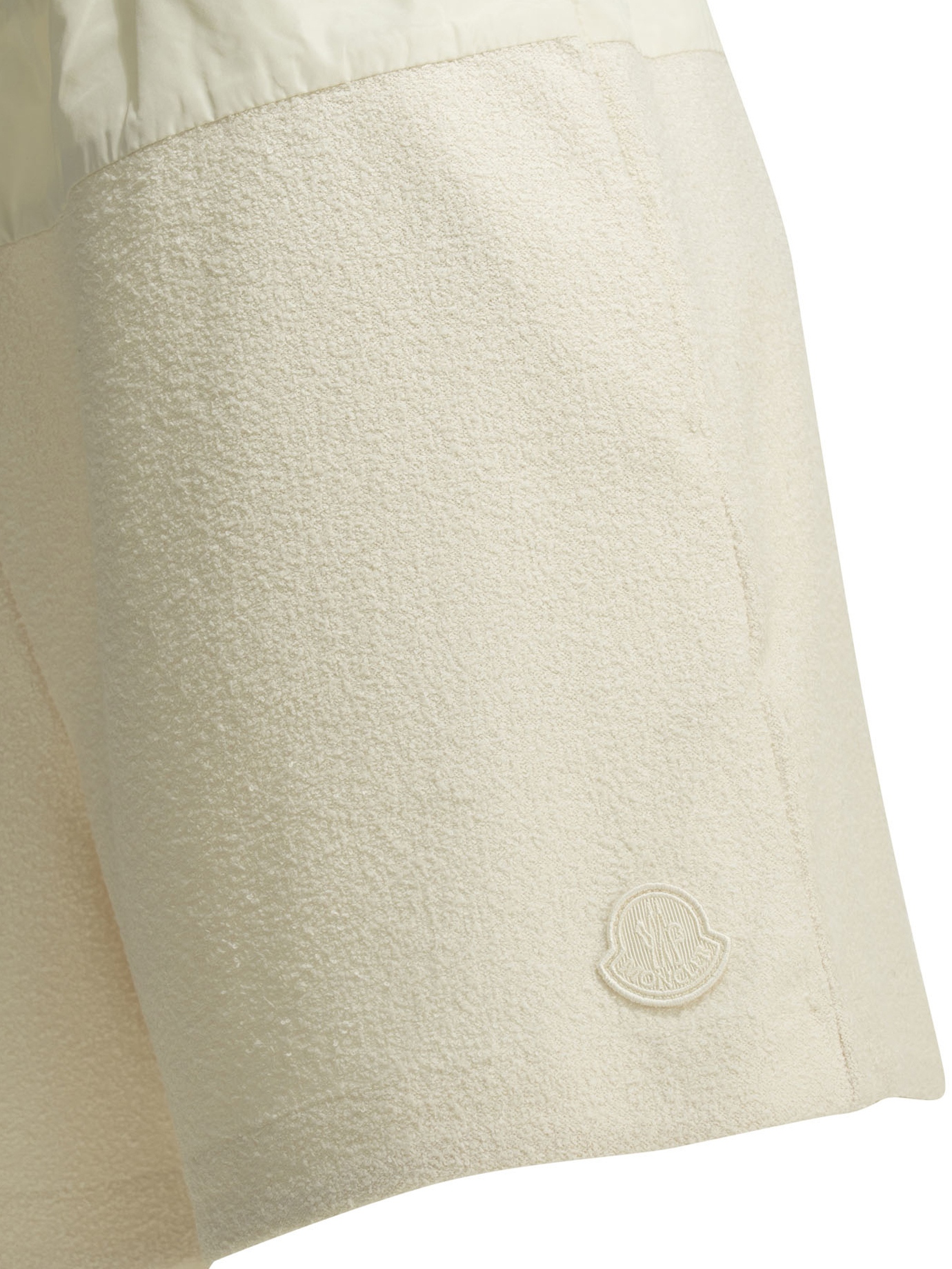 [Moncler] Shorts SS26 8H00012-89BDU050
