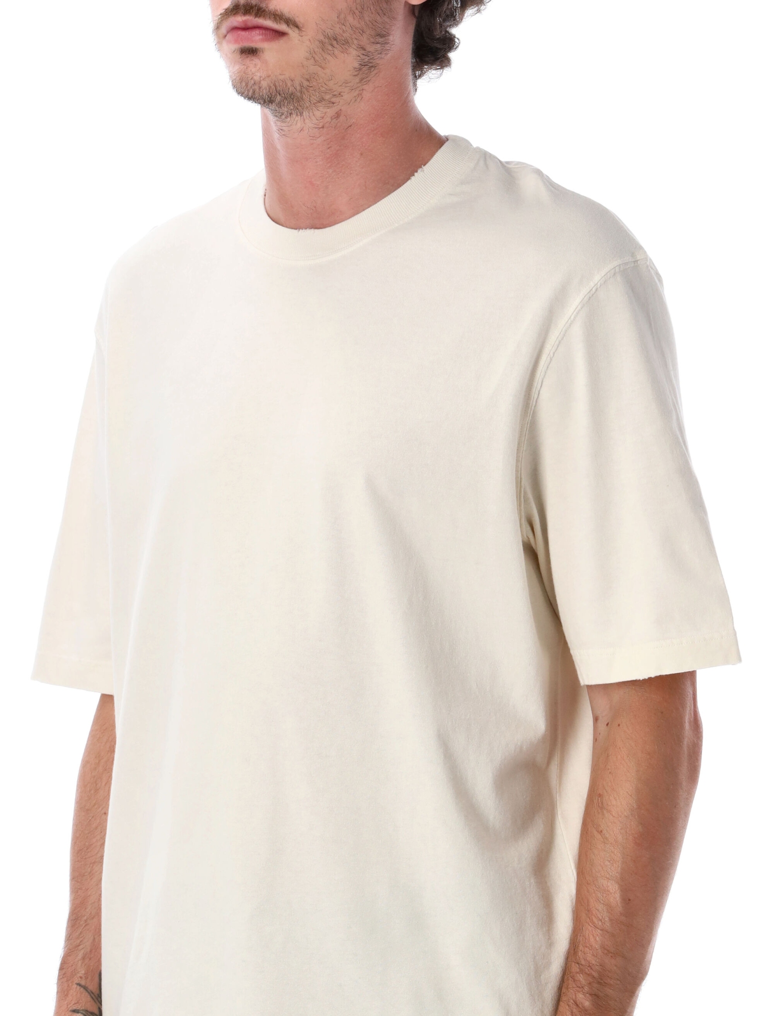 [Golden Goose] T-shirts Short Sleeve FW26 GUP01873P00157611560