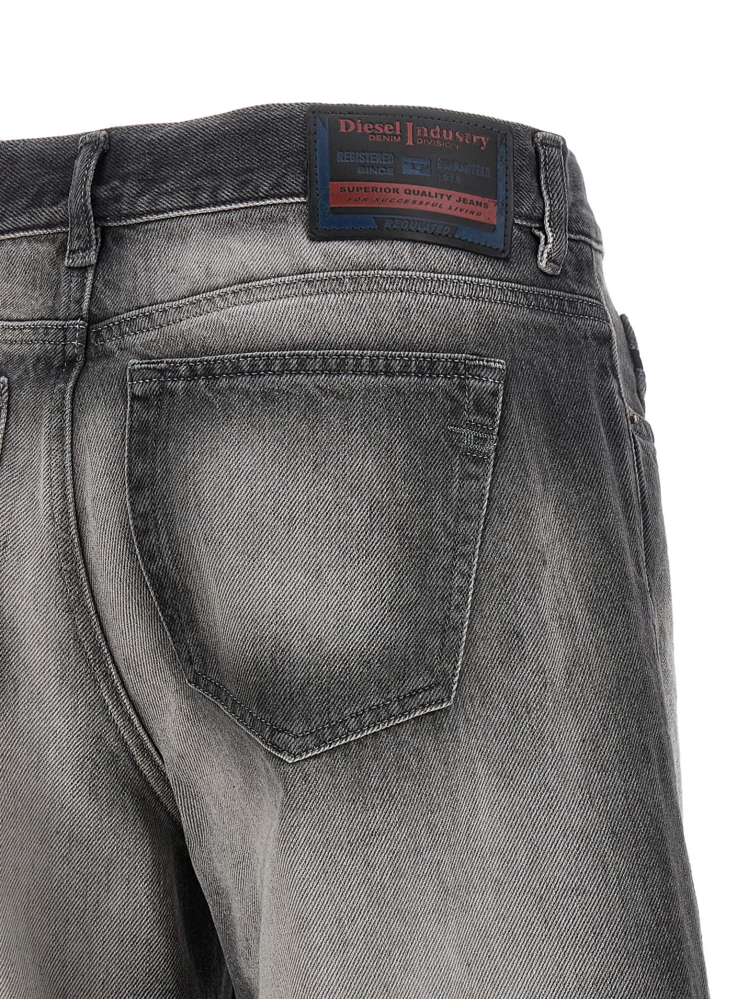 [Diesel] Jeans SS26 A2383809P2802
