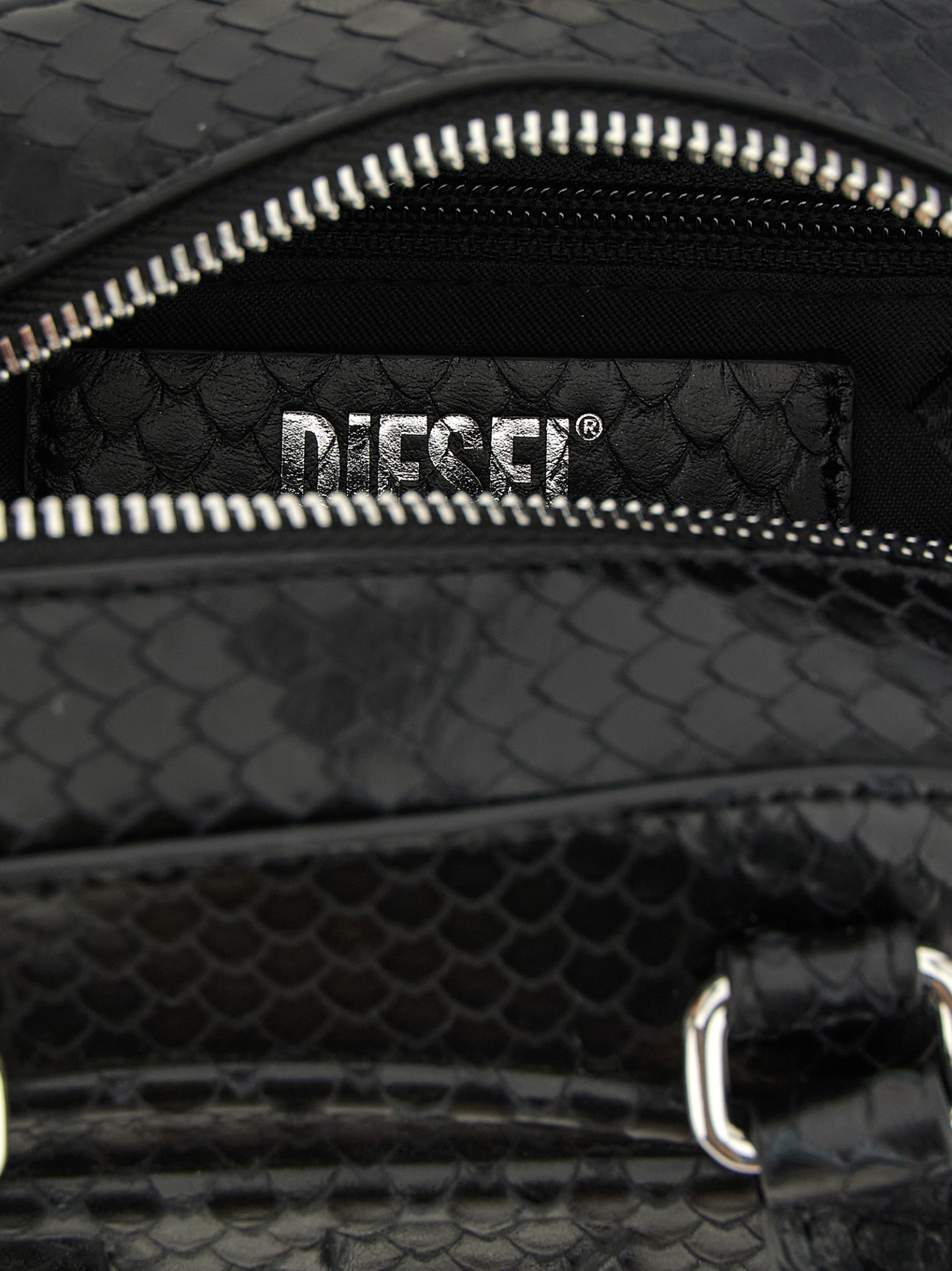 [Diesel] Cross body bag SS26 X10369P8958T8013