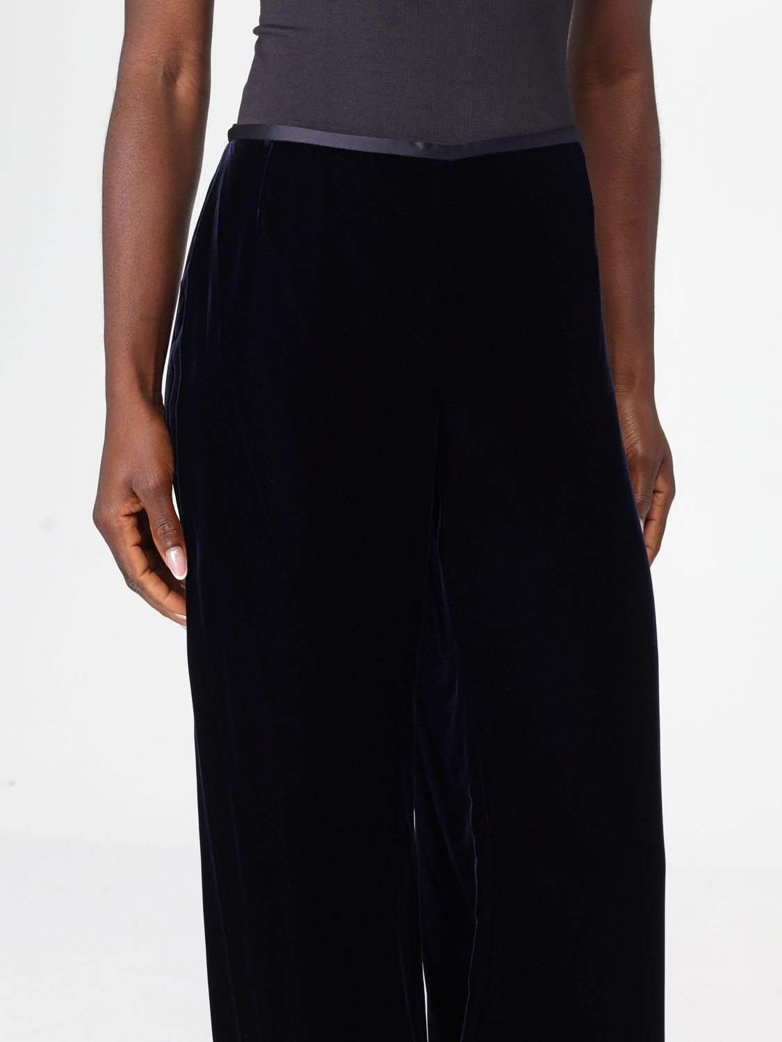 [Emporio Armani] Trousers FW25 8N2P012NXYZ UB102