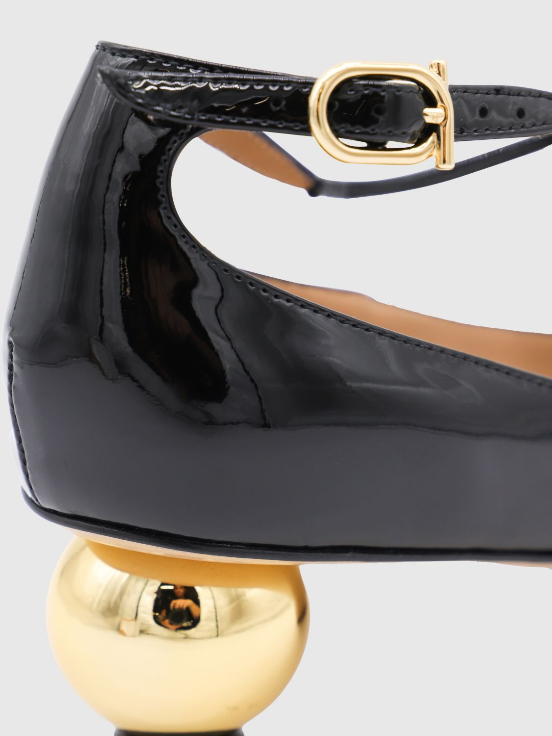 [Ferragamo] Pumps FW25 01K259 784875 001