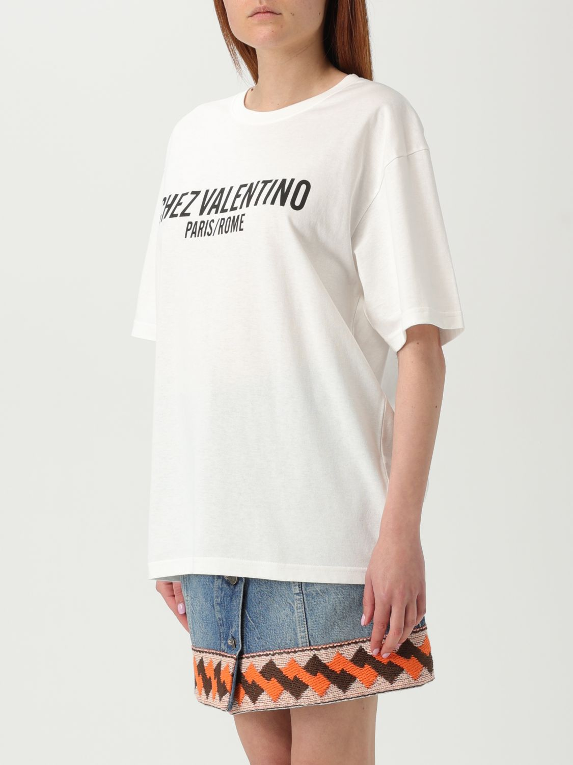 [Valentino] T-shirts Short Sleeve FW25 6B3MG24Q95W A03