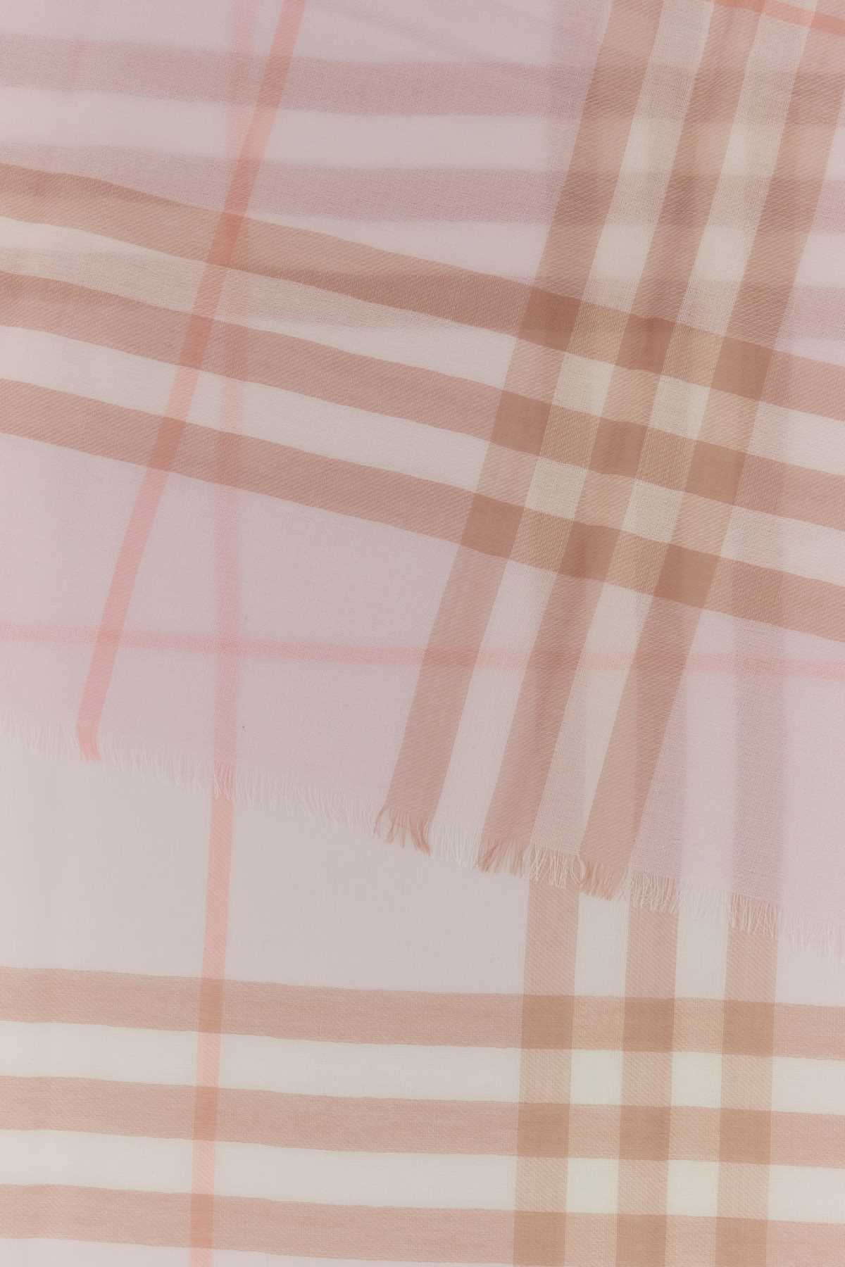 [Burberry] Scarf FW26 8122921 A3245