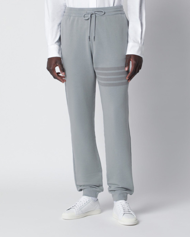 [Thom Browne] Trousers SS26 MJQ243AJ0007