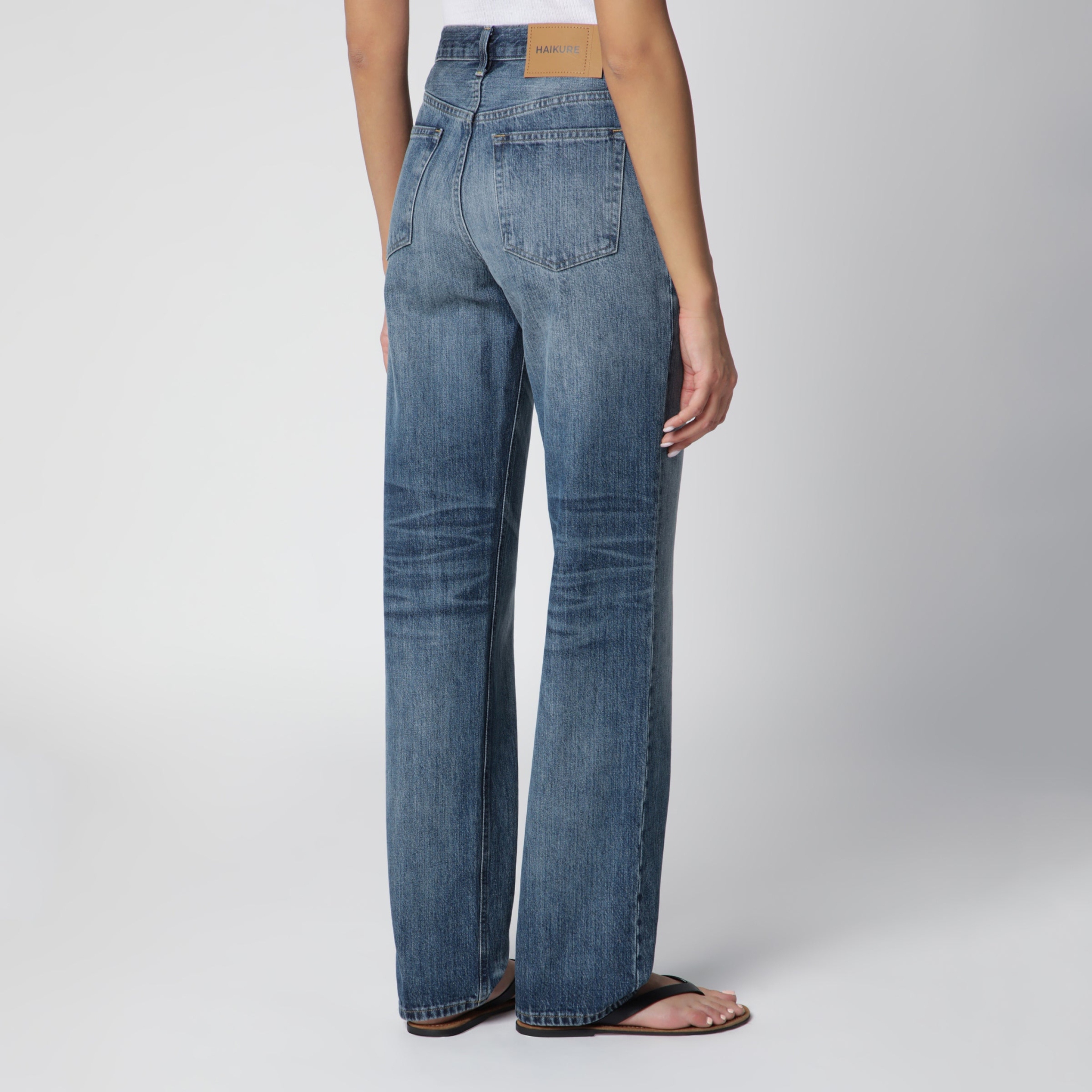 [HAIKURE] Jeans FW26 HEW03372DF207CO
