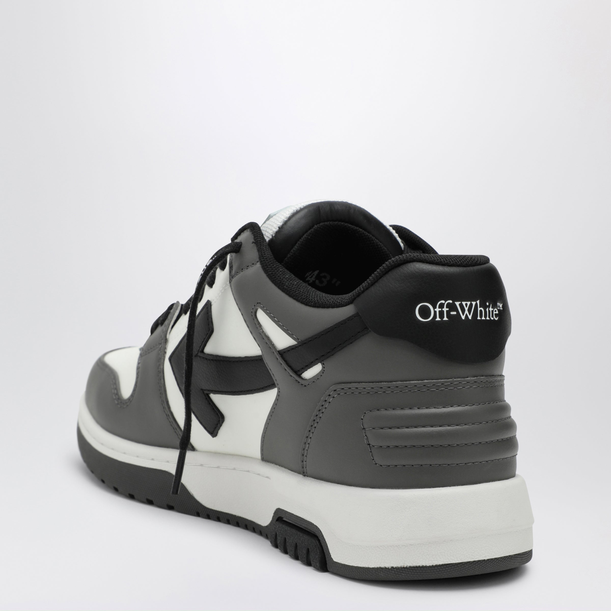 [Off-White] Sneakers FW26 OMIA189C99LEA013