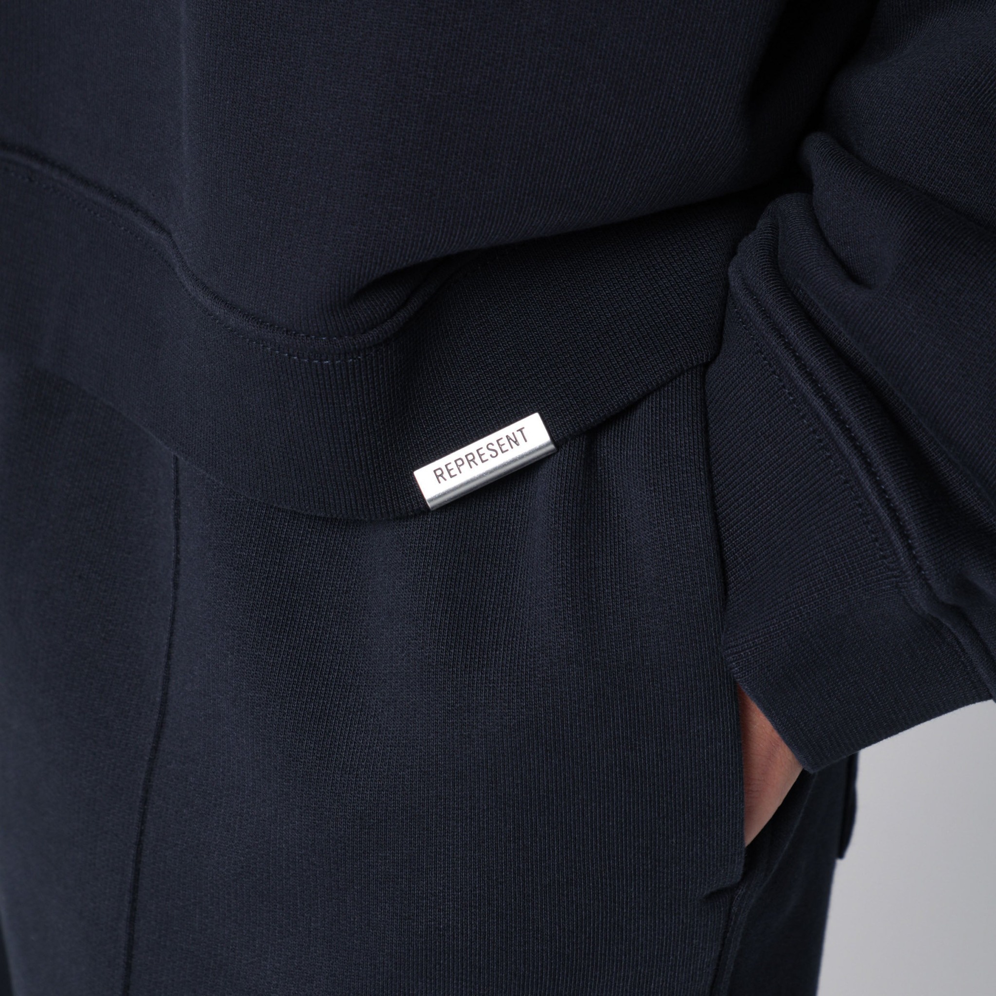 [Represent] Knitwear FW26 INM100108CO